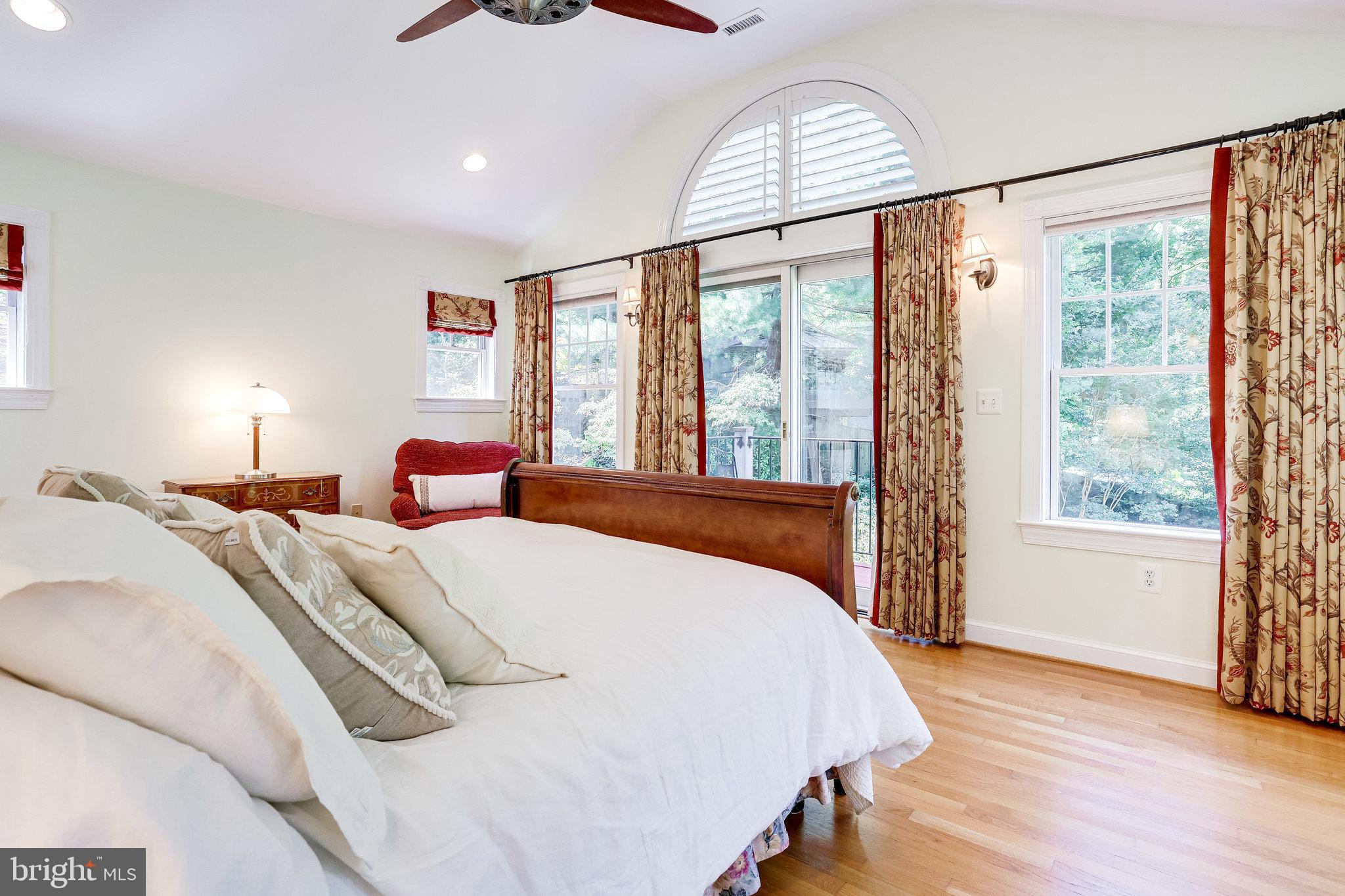 BROYHILL FOREST - Residential