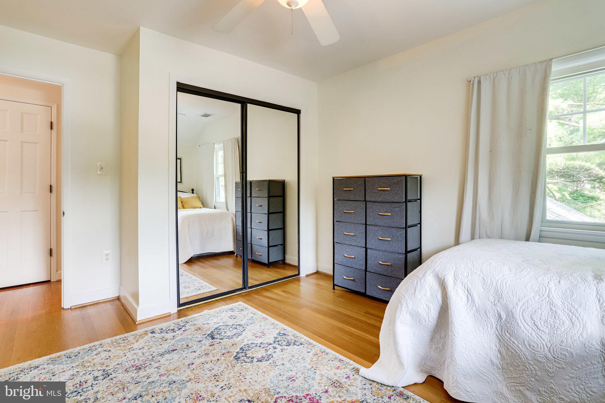 BROYHILL FOREST - Residential