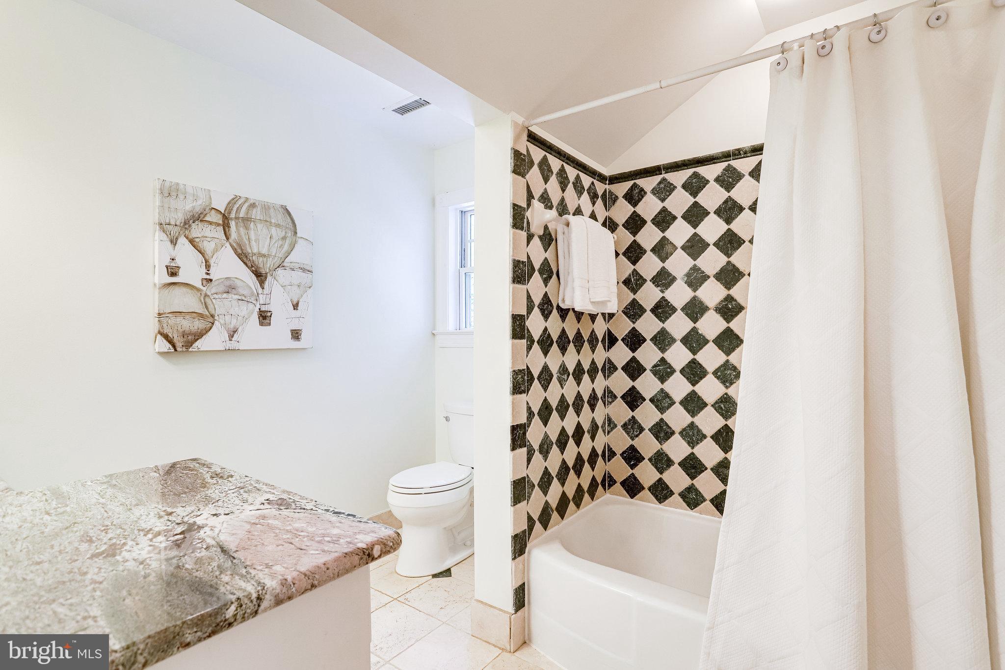 BROYHILL FOREST - Residential