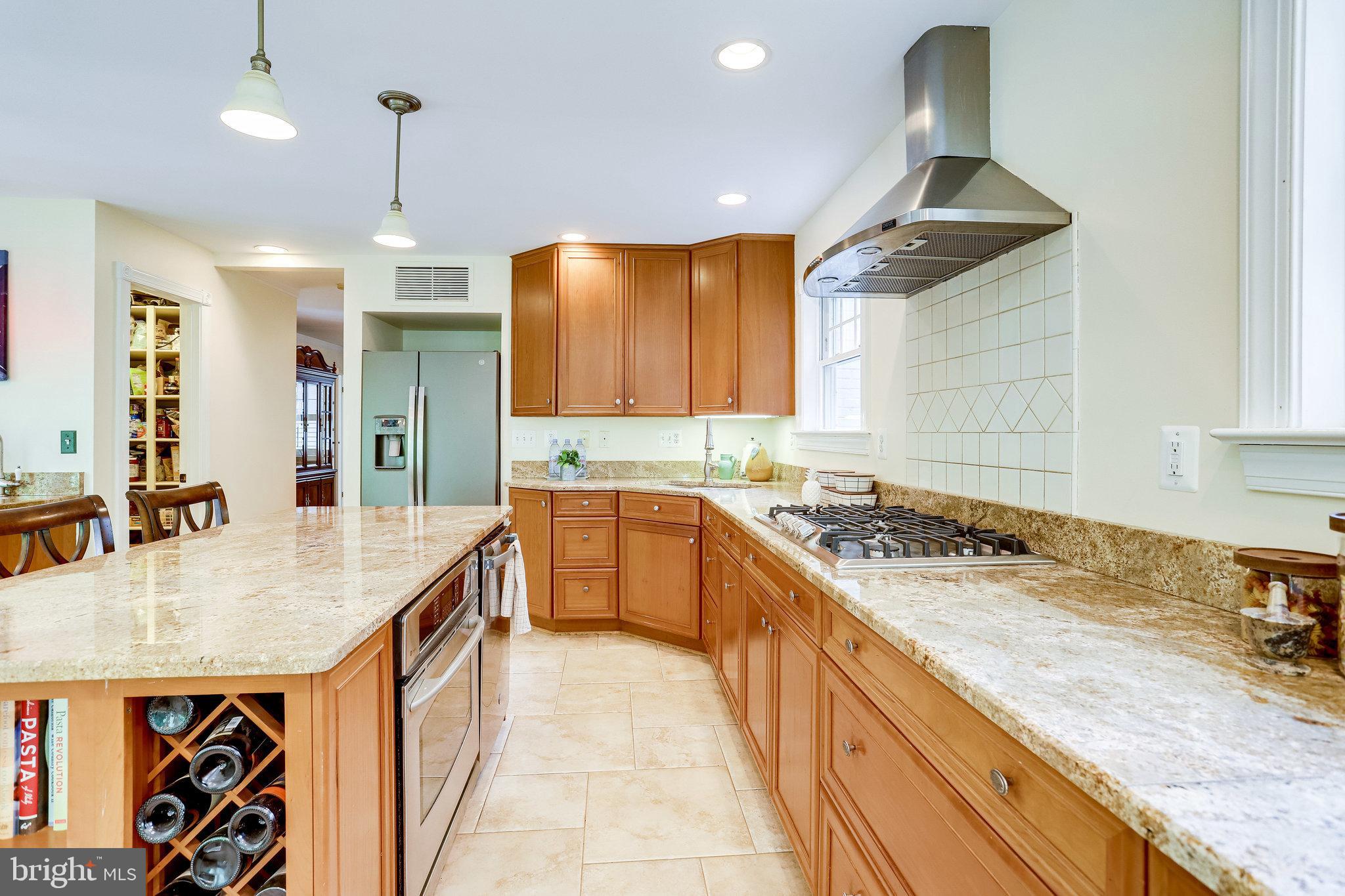 BROYHILL FOREST - Residential