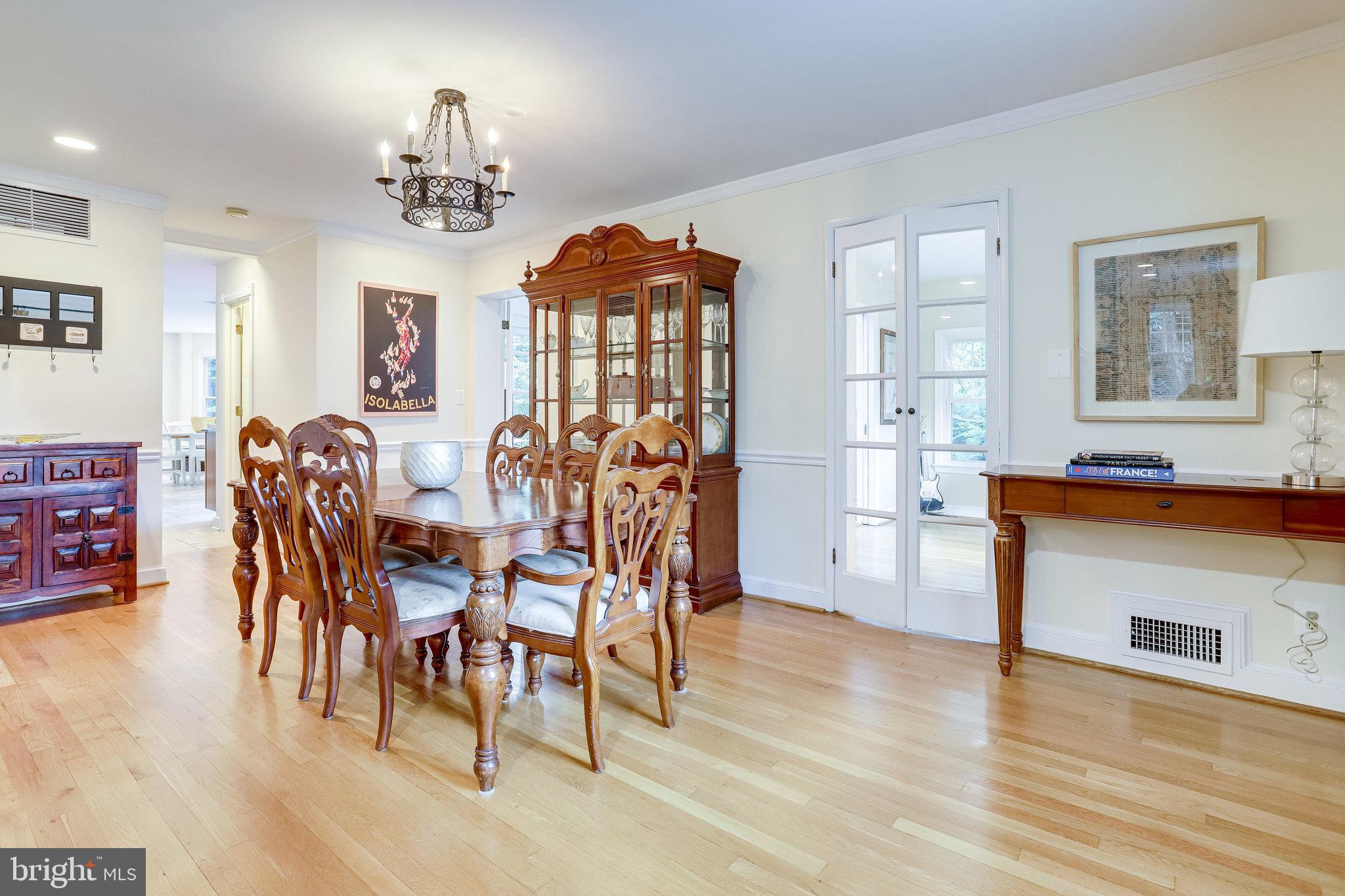 BROYHILL FOREST - Residential