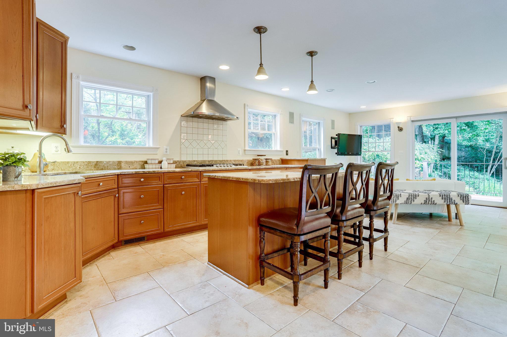 BROYHILL FOREST - Residential