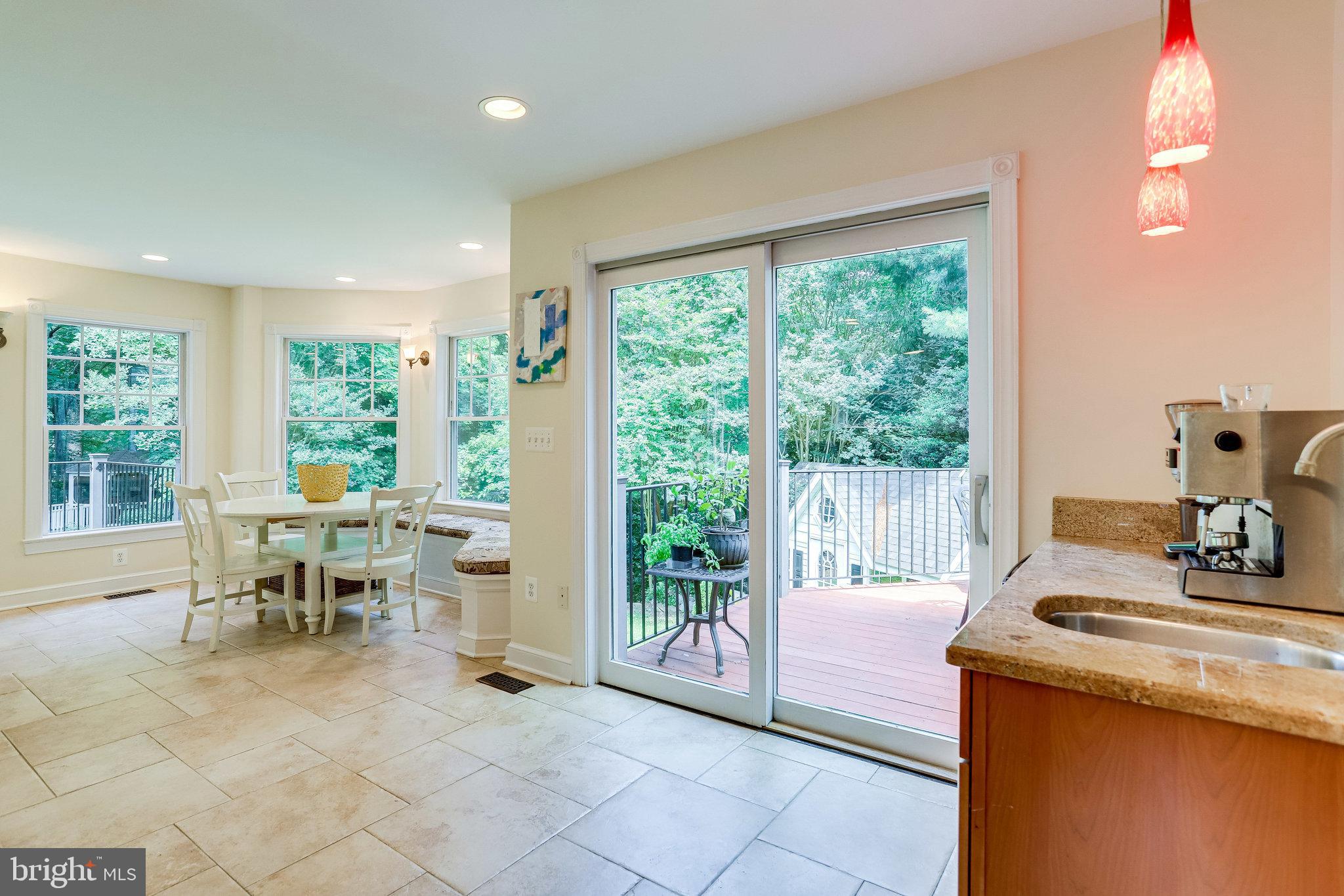 BROYHILL FOREST - Residential