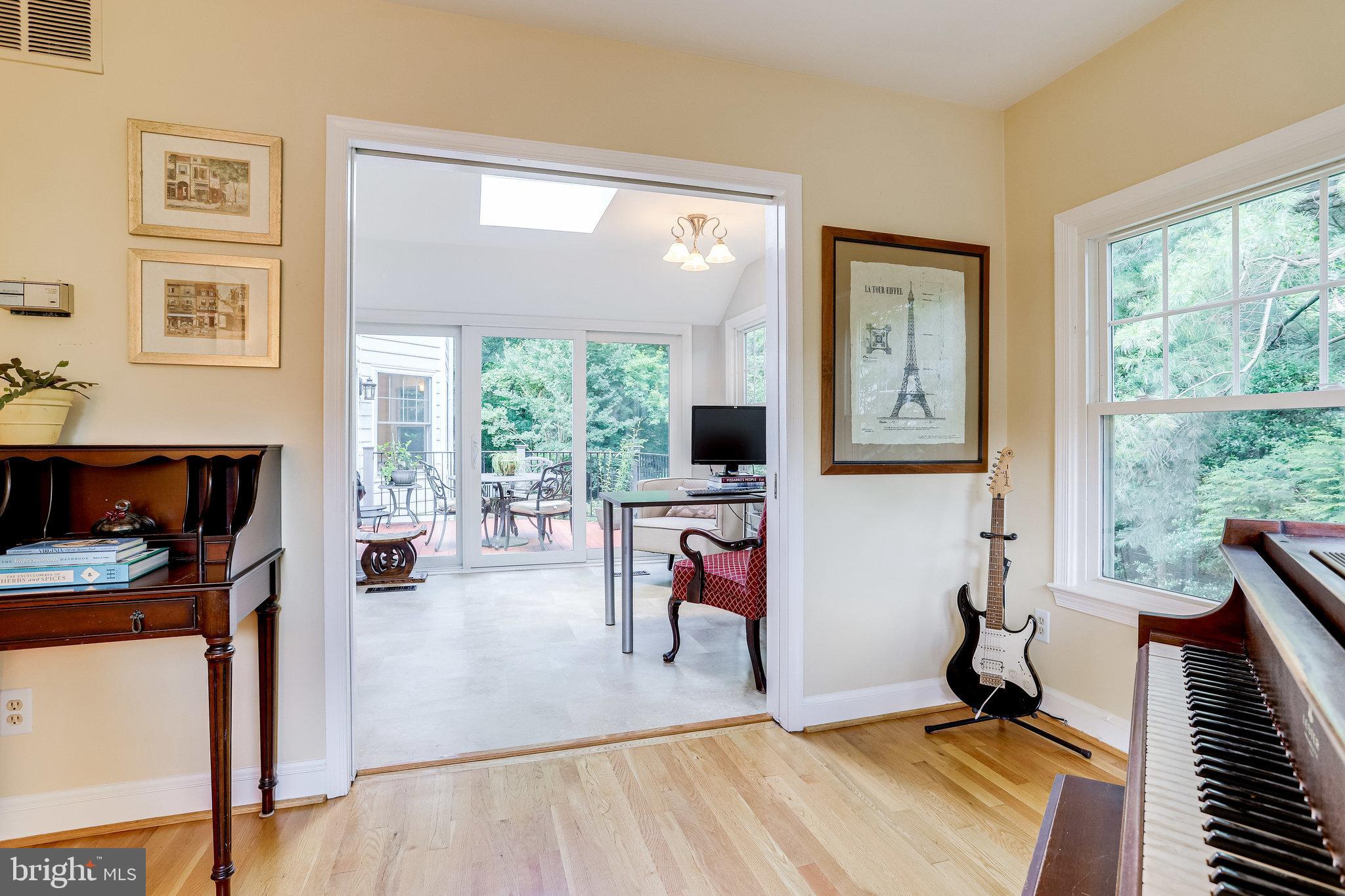 BROYHILL FOREST - Residential