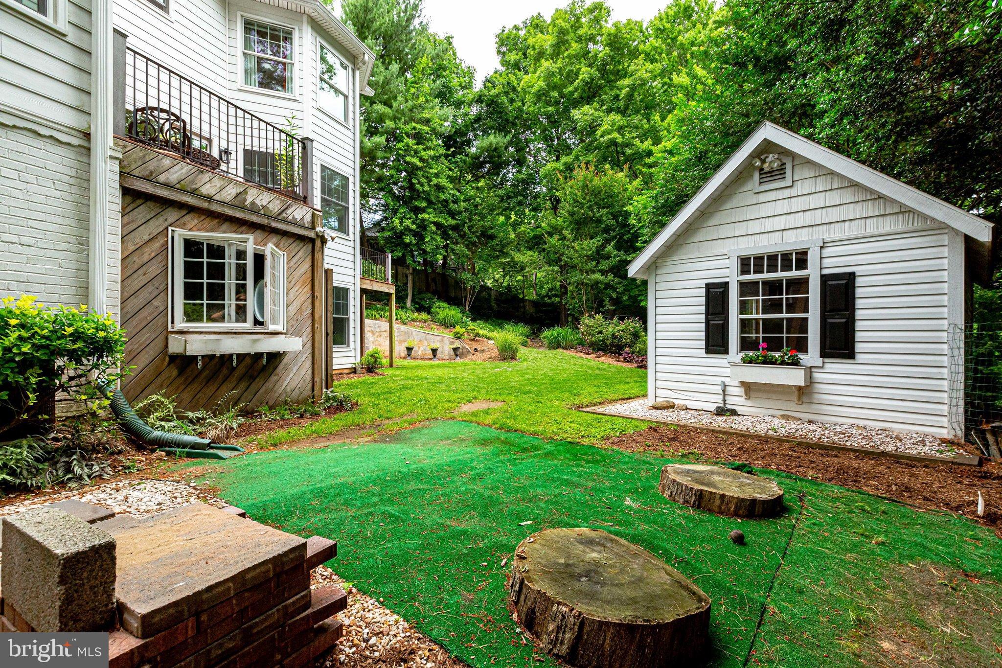 BROYHILL FOREST - Residential