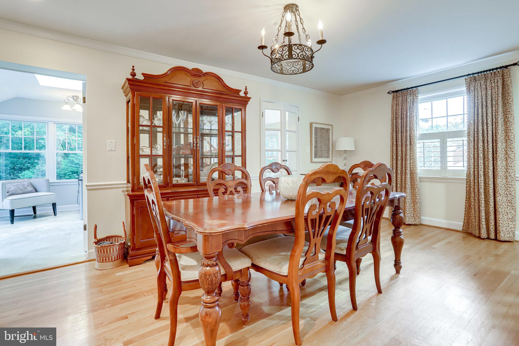 BROYHILL FOREST - Residential