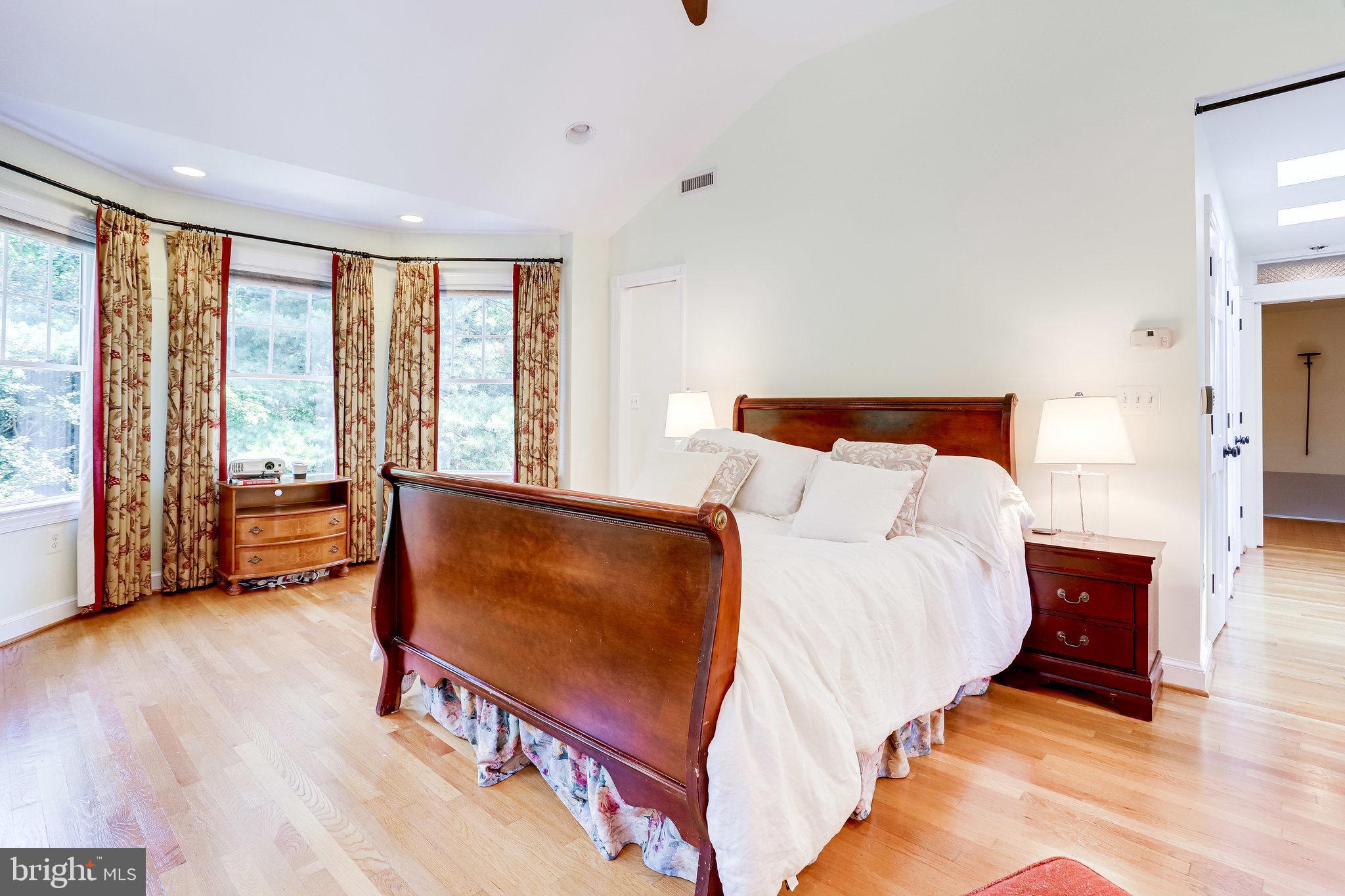 BROYHILL FOREST - Residential