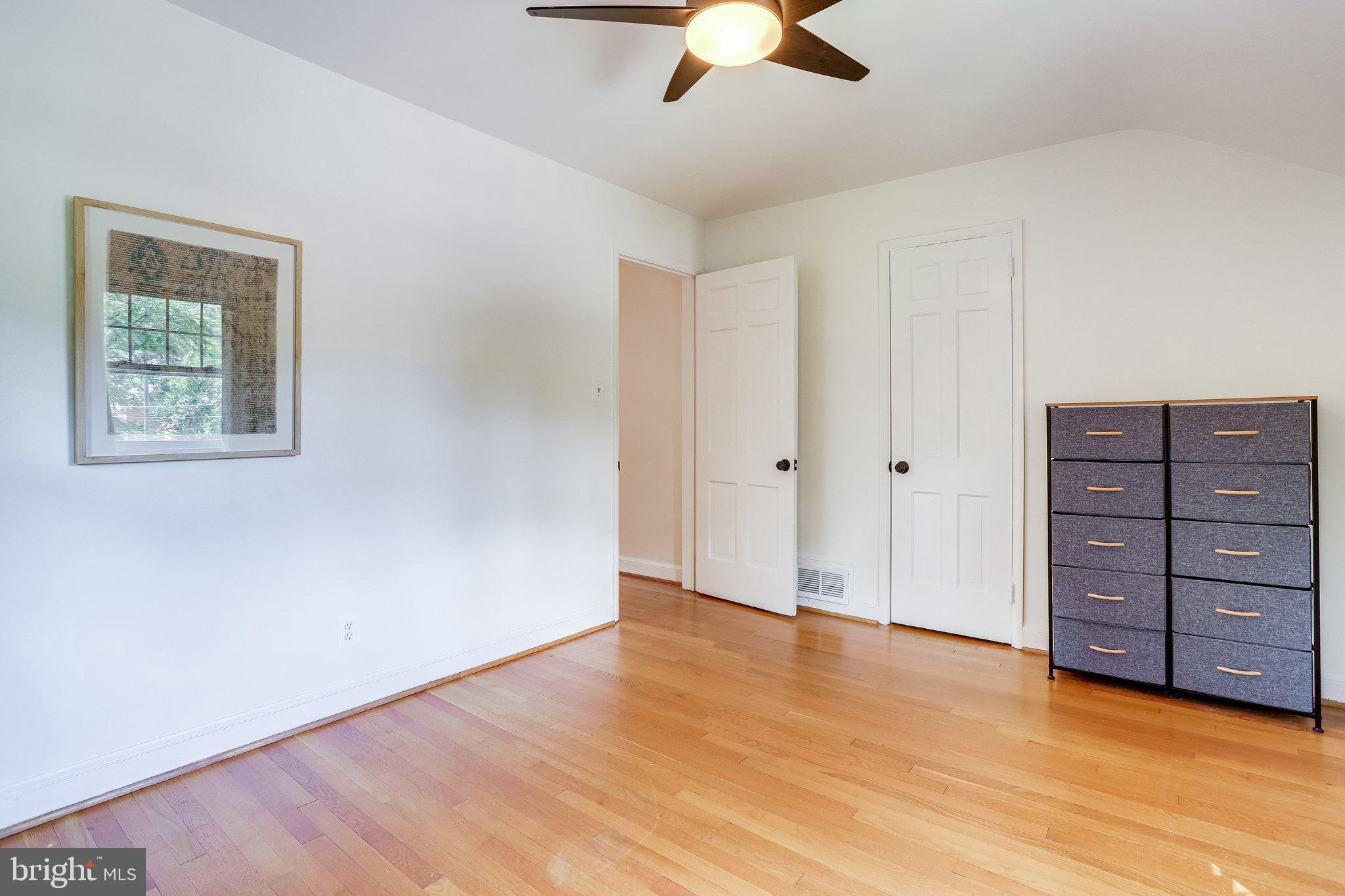 BROYHILL FOREST - Residential