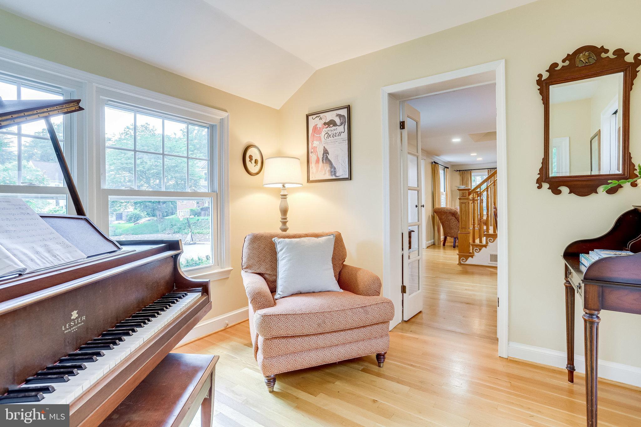 BROYHILL FOREST - Residential