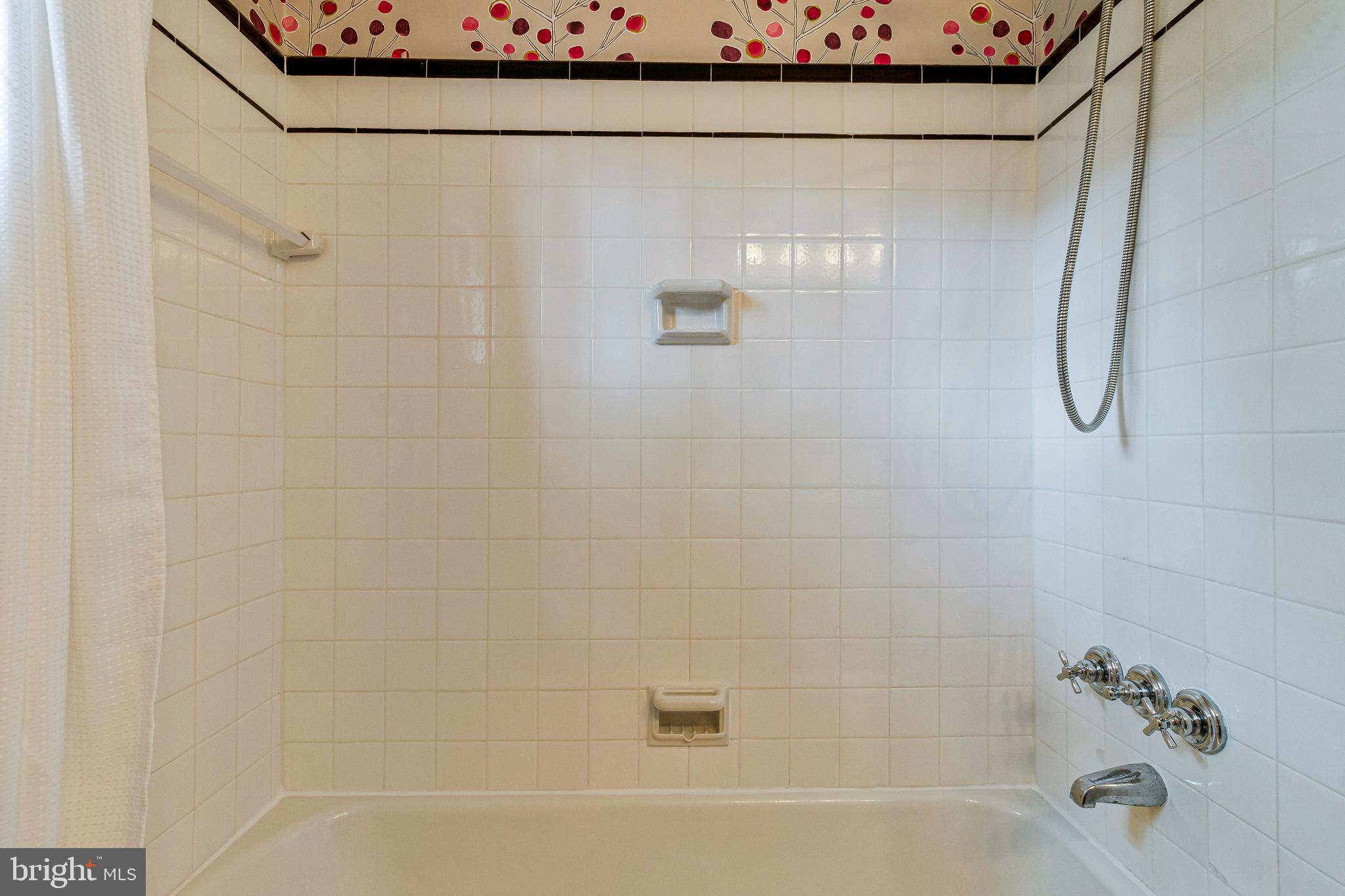 RIDGEWOOD VILLAGE - Residential