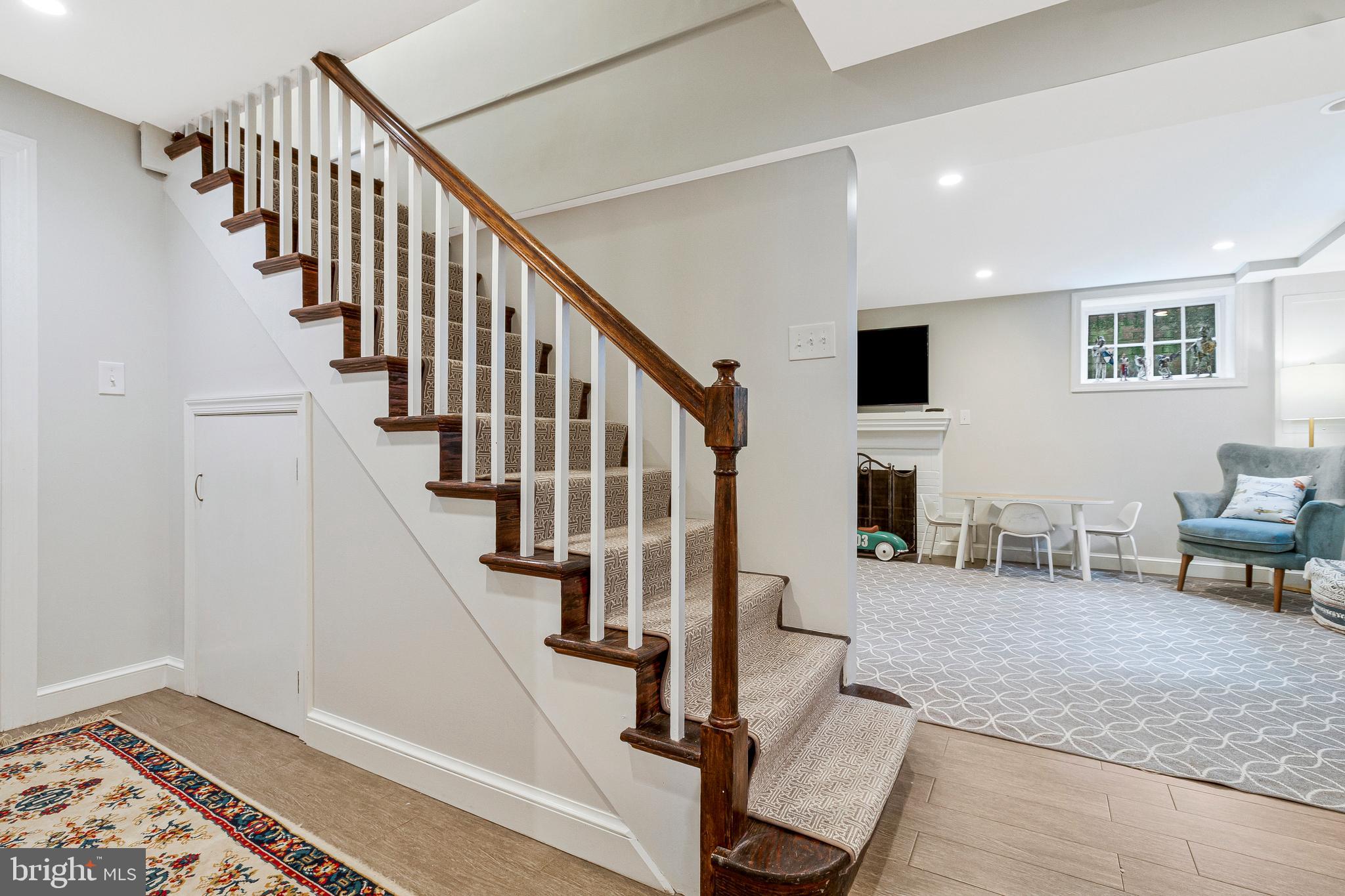 RIDGEWOOD VILLAGE - Residential