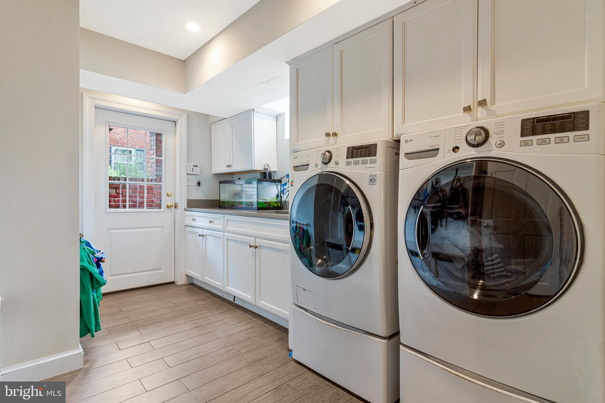 RIDGEWOOD VILLAGE - Residential