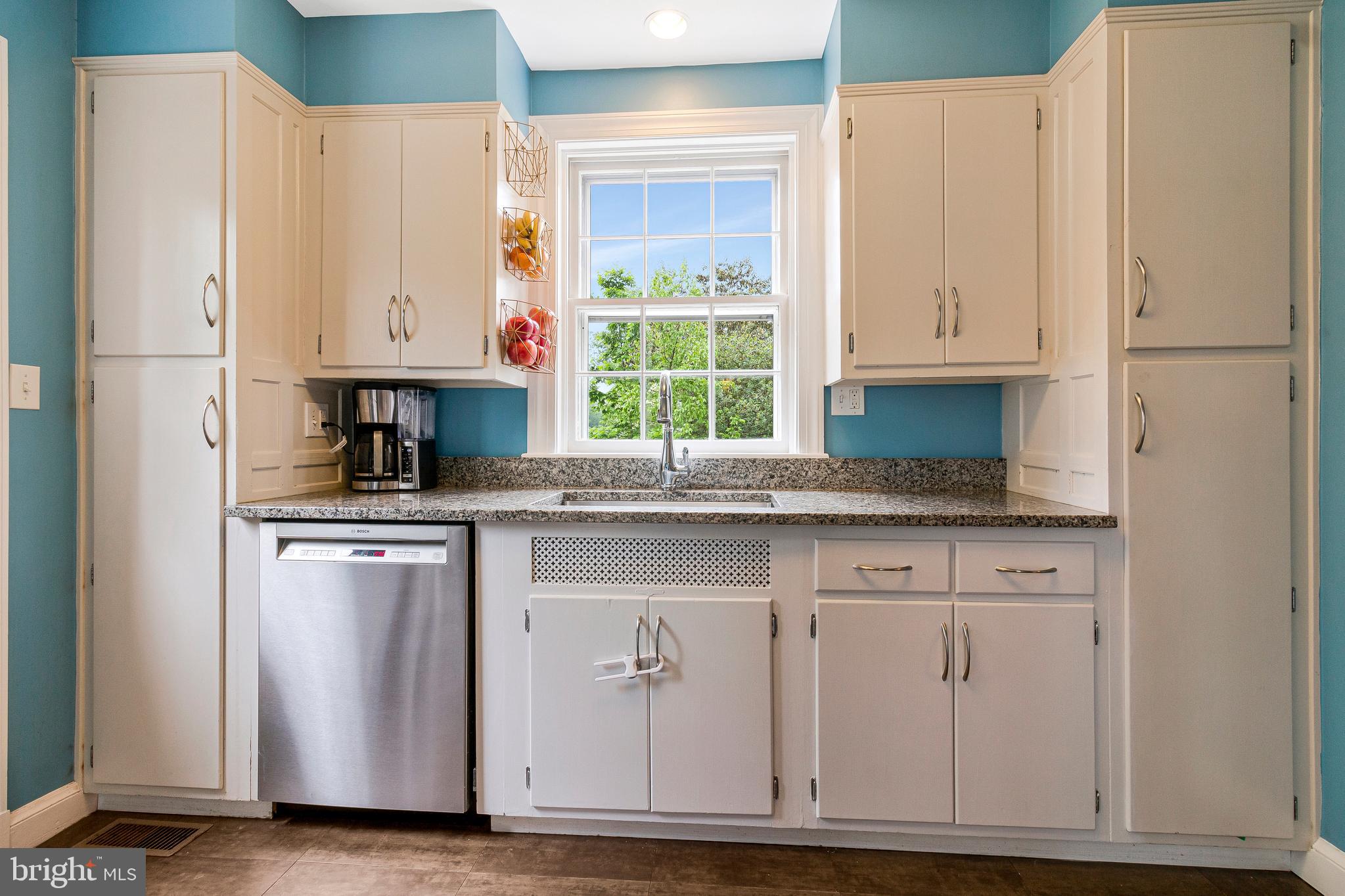 RIDGEWOOD VILLAGE - Residential