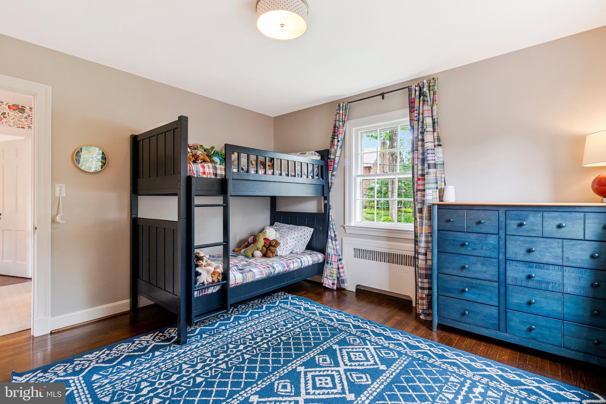 RIDGEWOOD VILLAGE - Residential