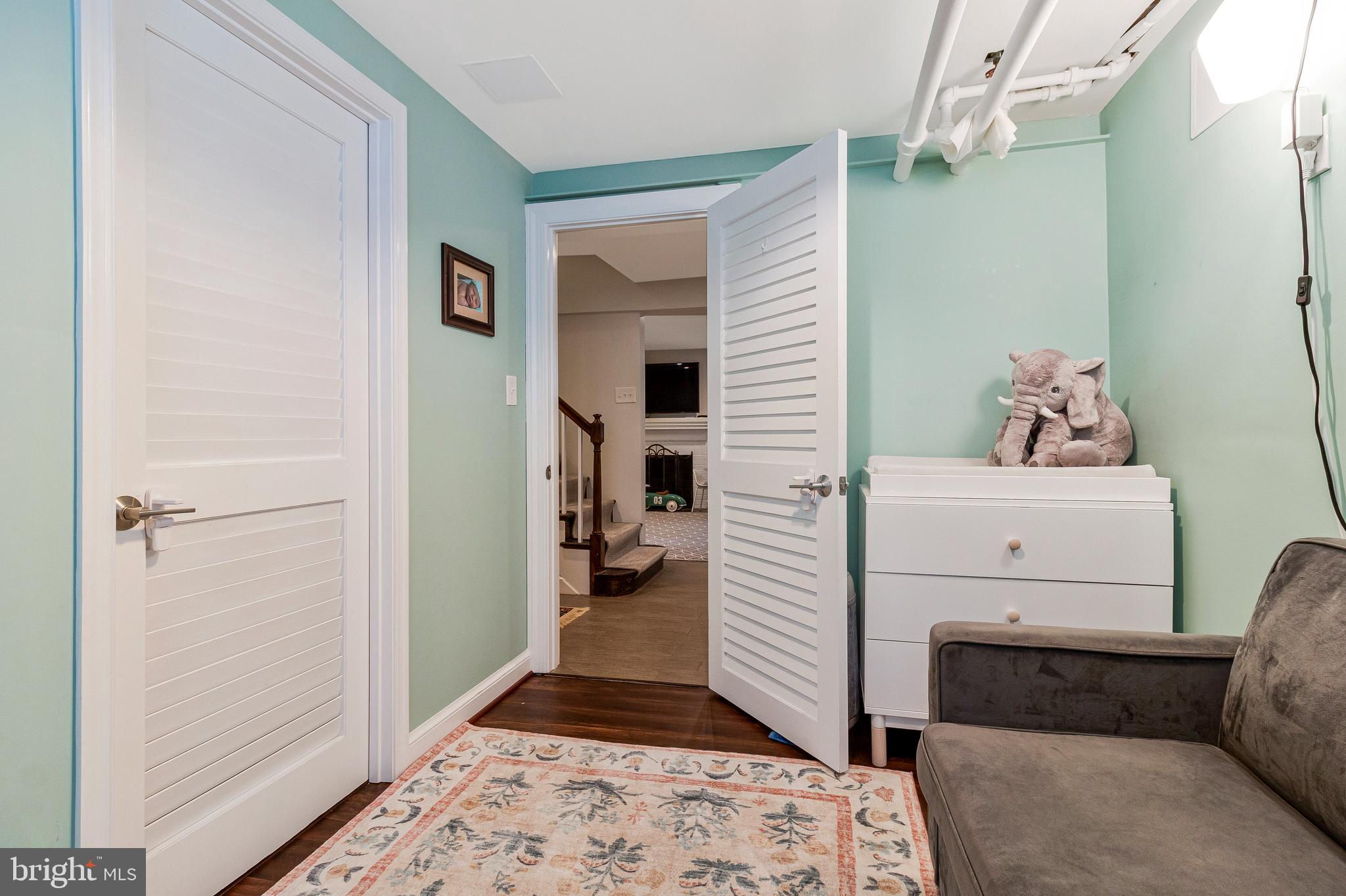 RIDGEWOOD VILLAGE - Residential