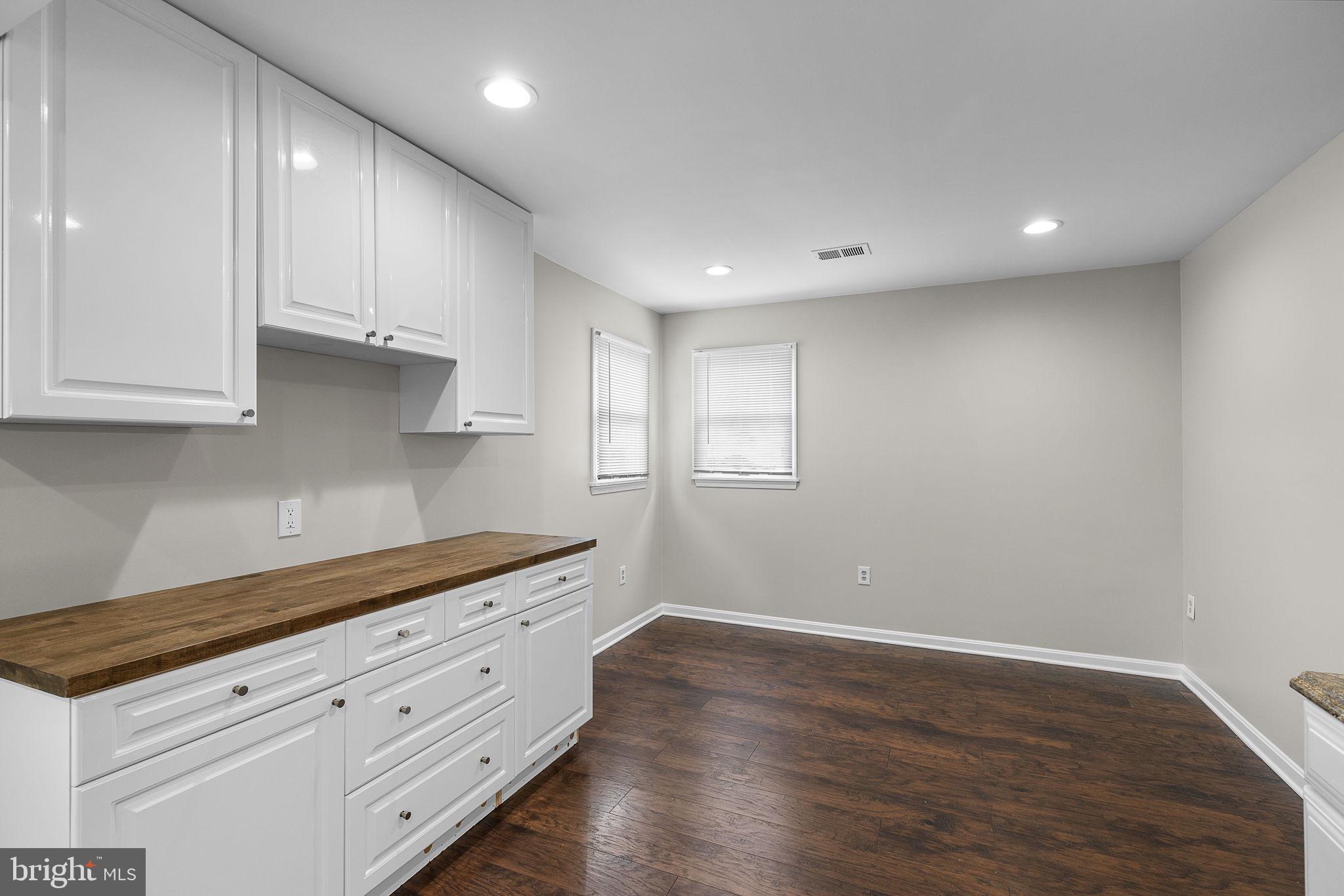 MANASSAS PARK - Residential