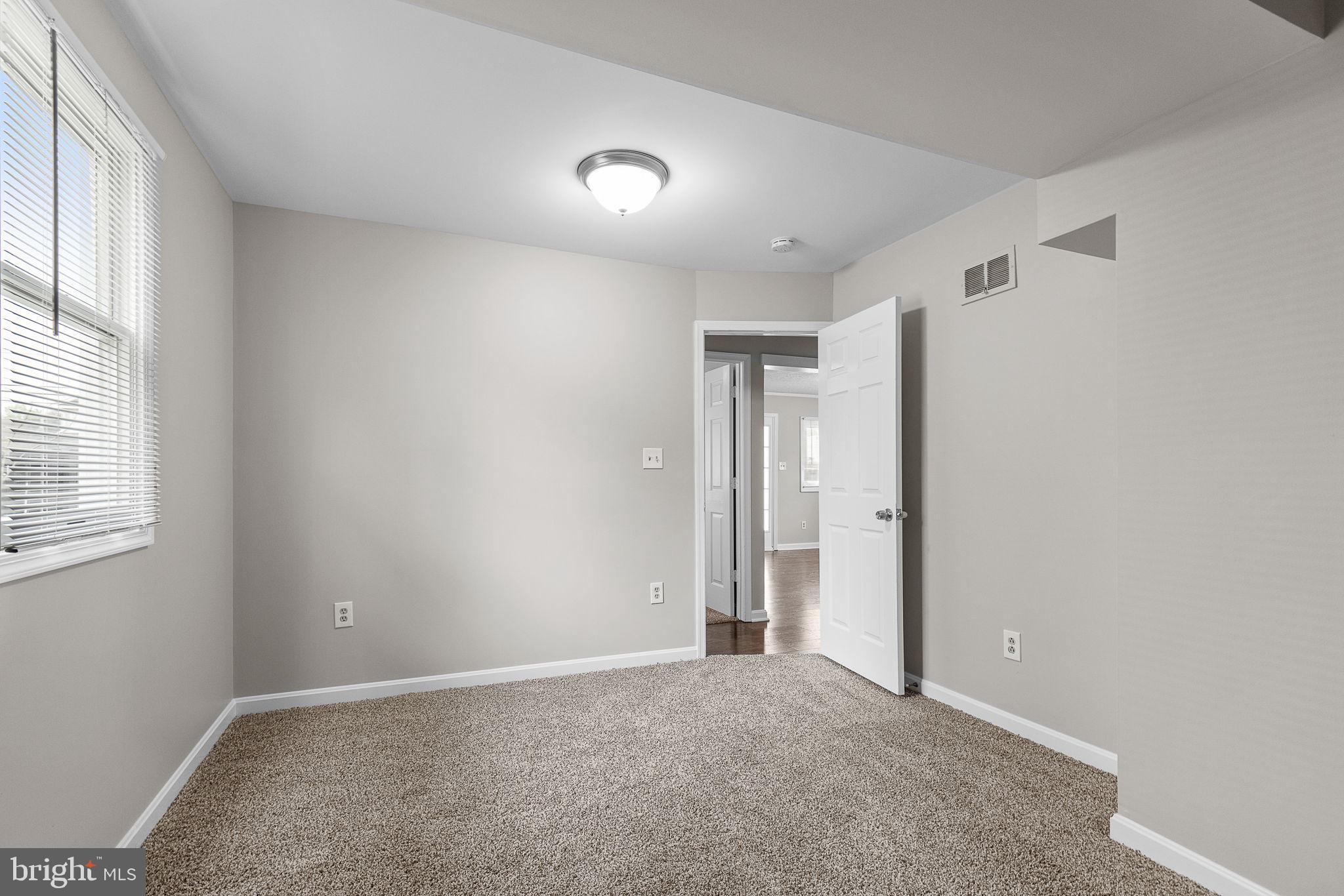 MANASSAS PARK - Residential