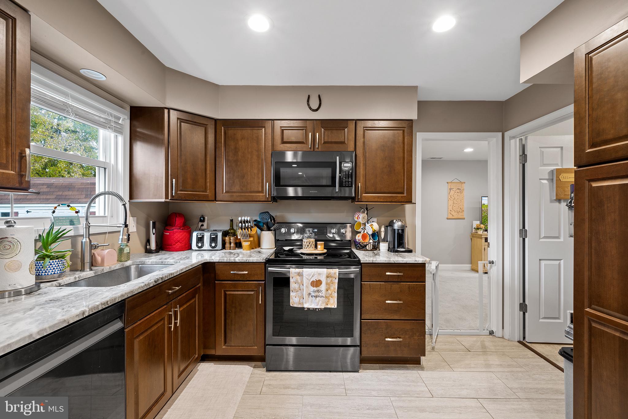 SALEM POINT - Residential