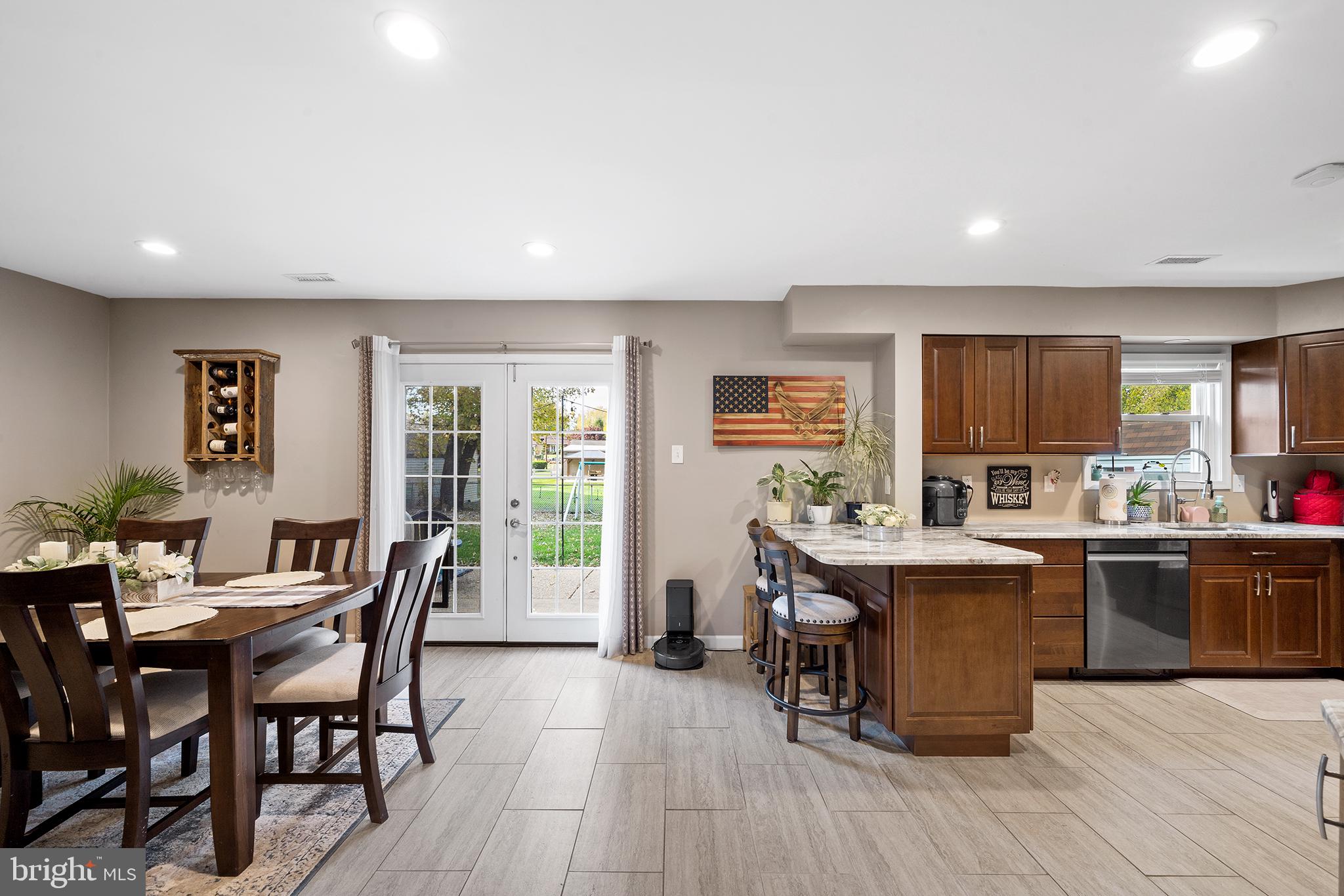 SALEM POINT - Residential