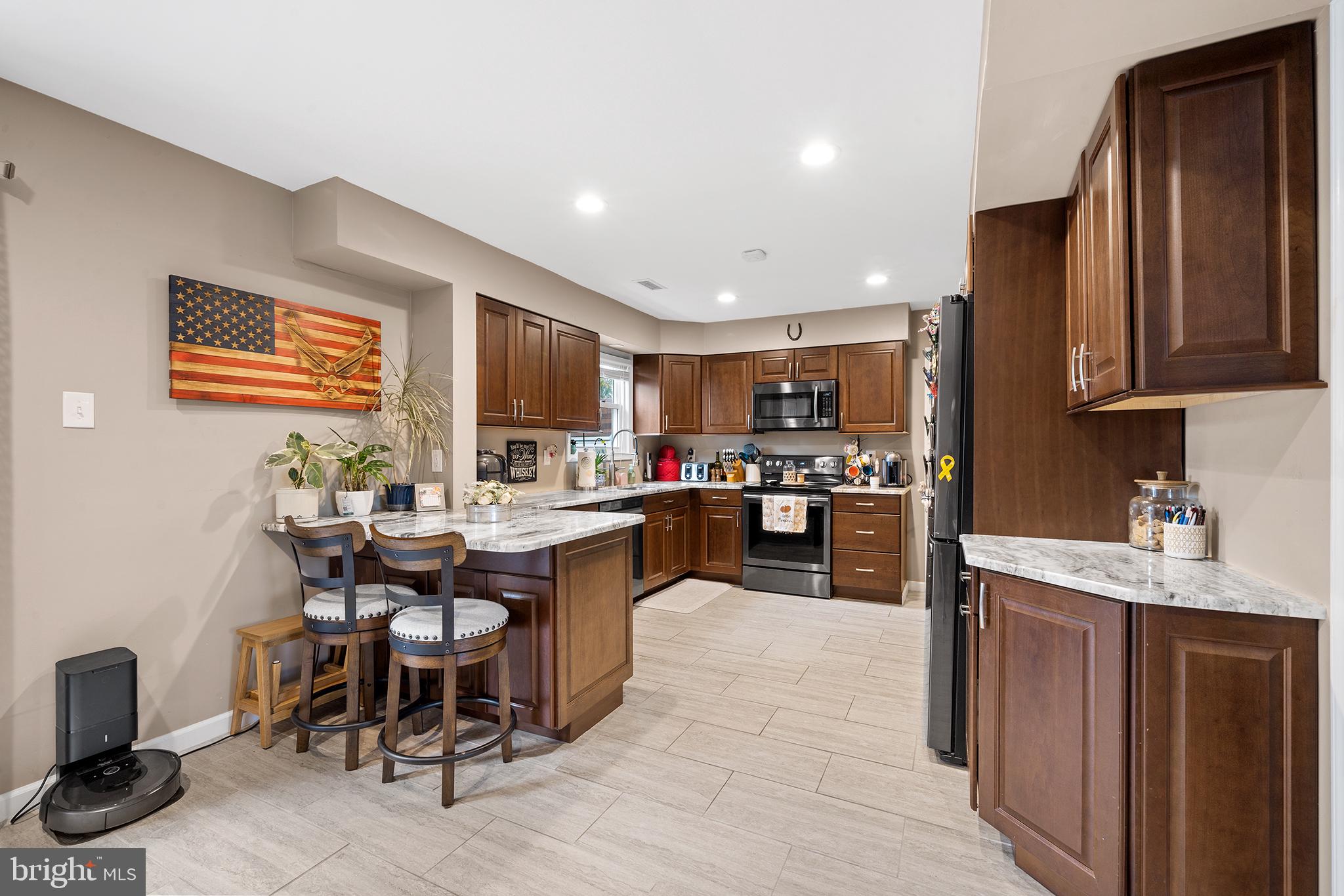 SALEM POINT - Residential