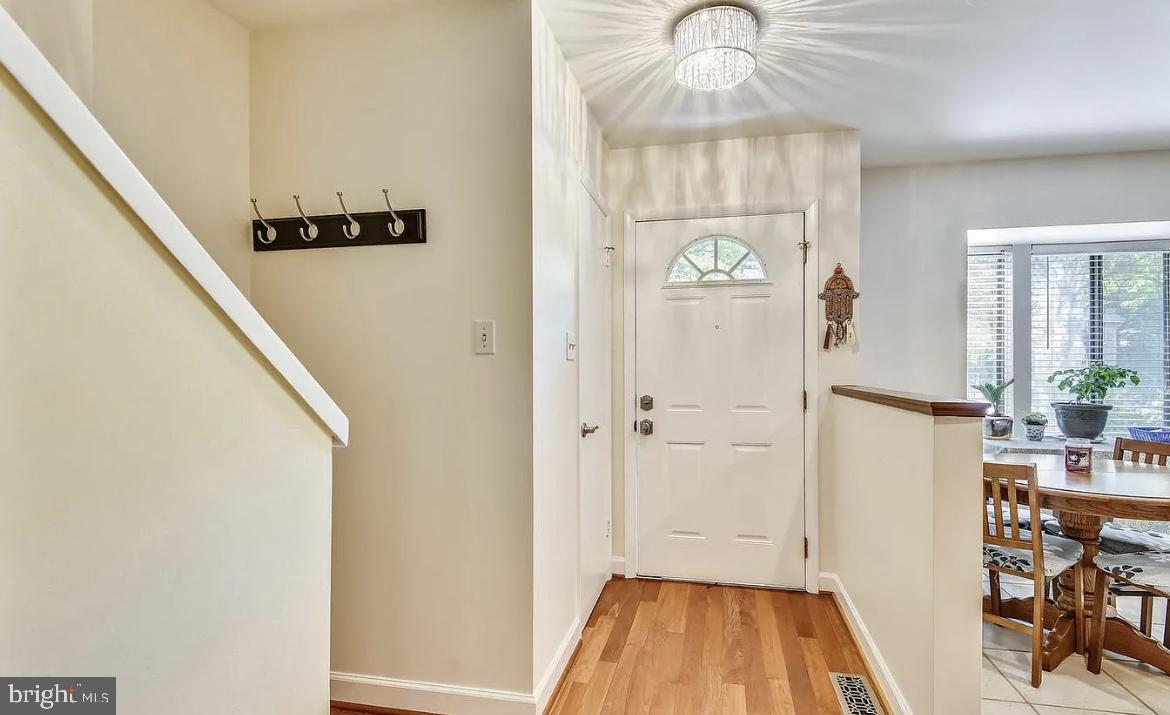 RESTON - Residential Lease