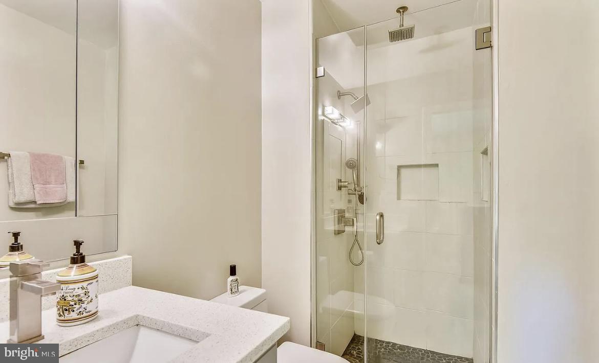 RESTON - Residential Lease