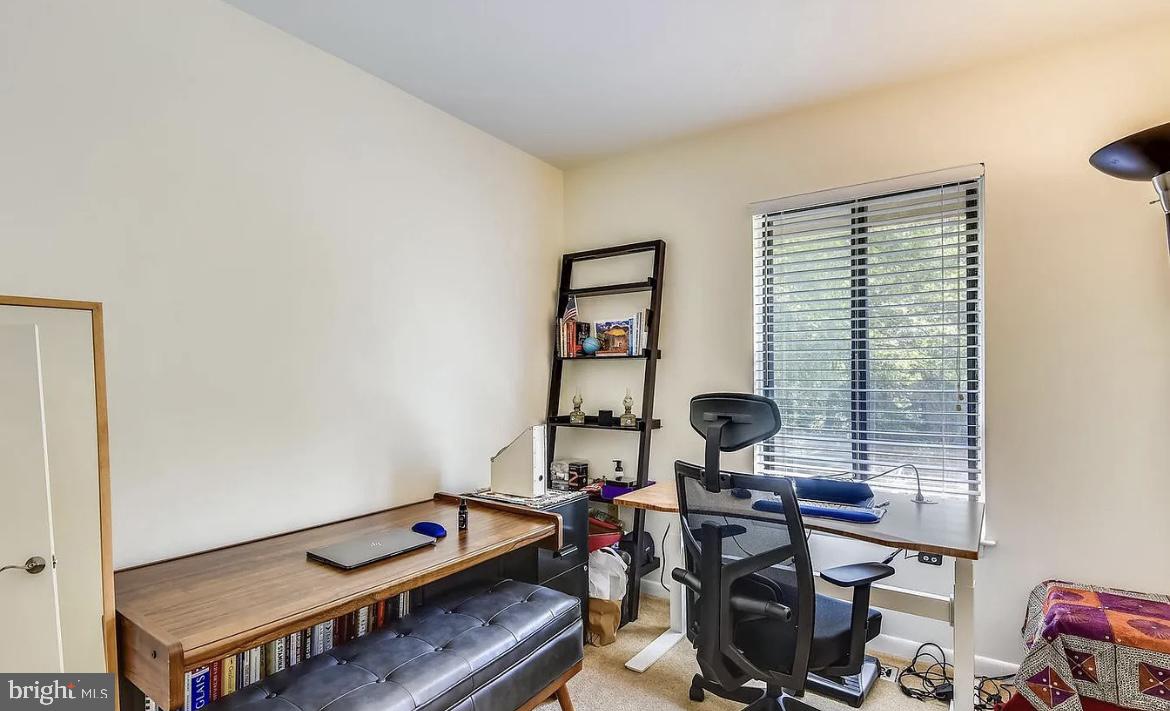 RESTON - Residential Lease