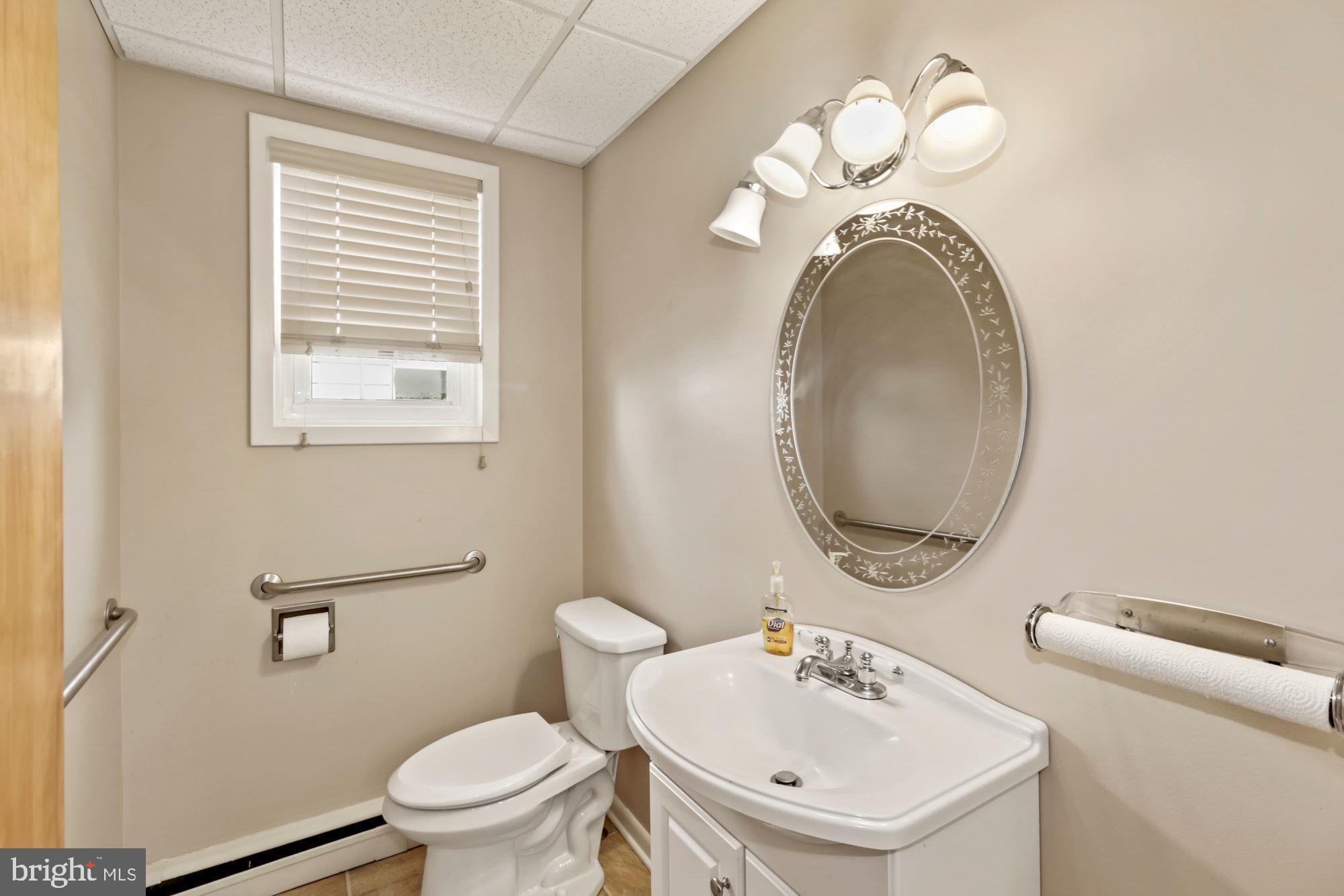 CAPITOL VIEW - Commercial Sale