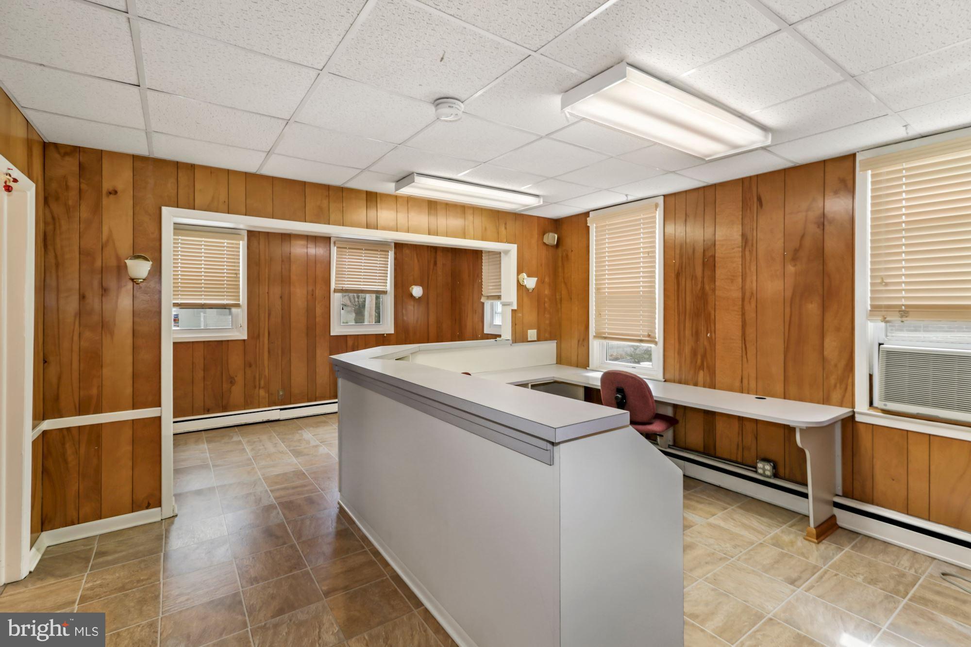 CAPITOL VIEW - Commercial Sale