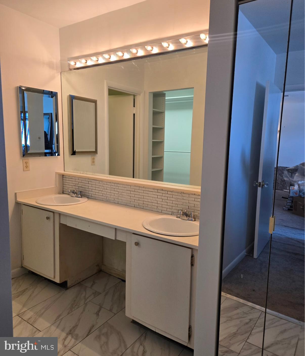 PARK HEIGHTS - Residential