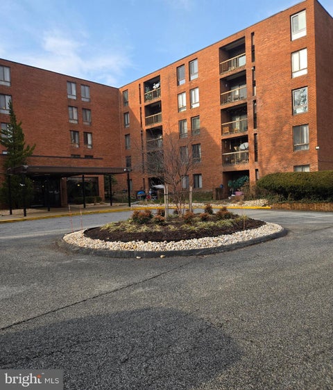 Condo For Sale - 6711 Park Heights Avenue #402<br/> BALTIMORE, MD 21215