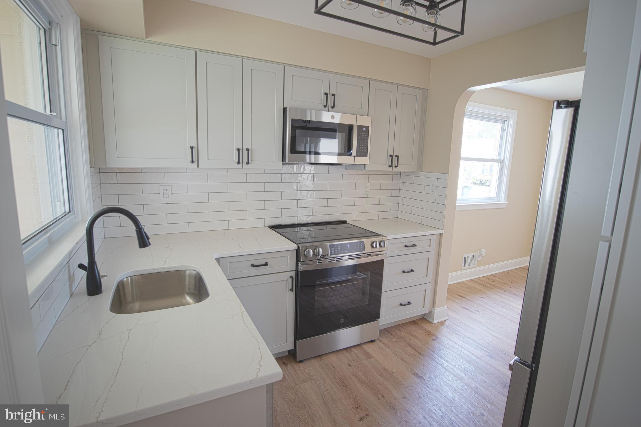 RIVIERA BEACH - Residential