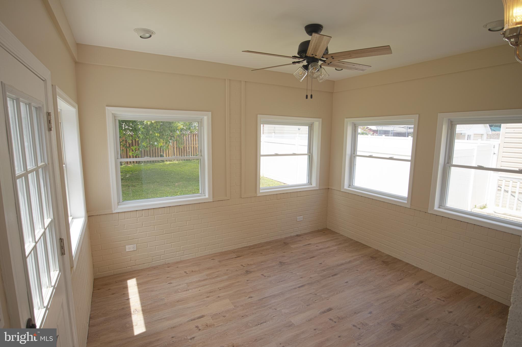 RIVIERA BEACH - Residential