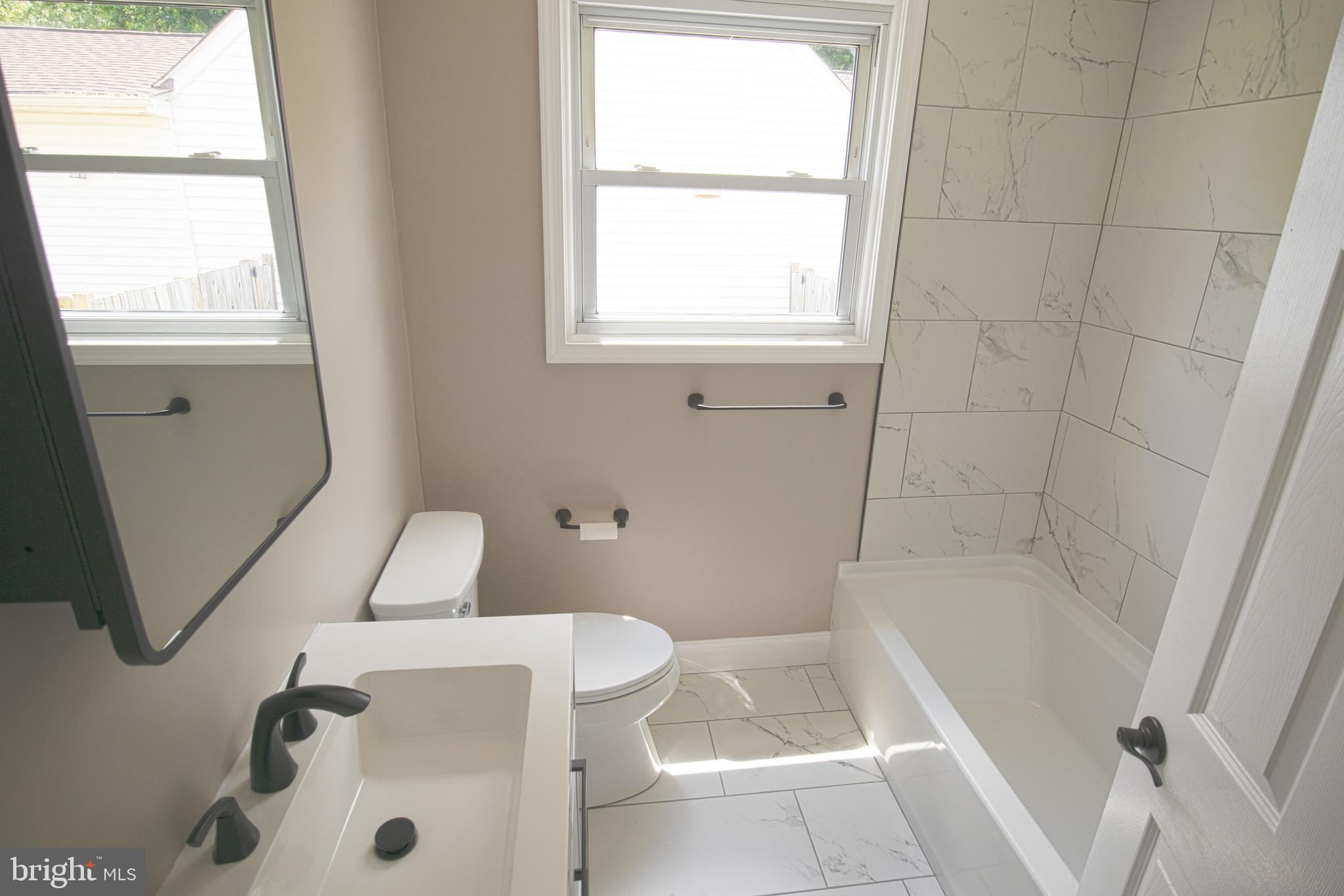 RIVIERA BEACH - Residential