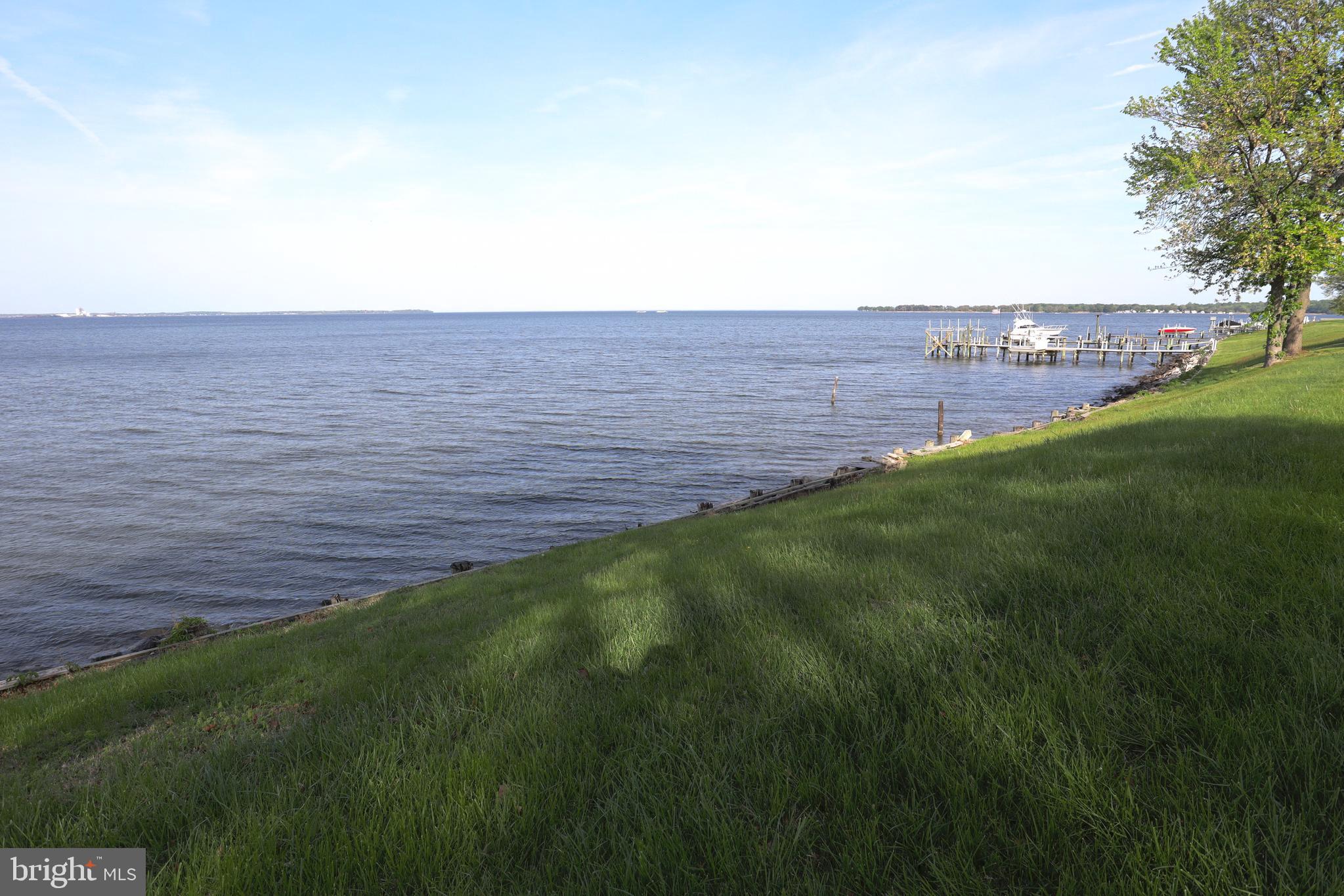 RIVIERA BEACH - Residential