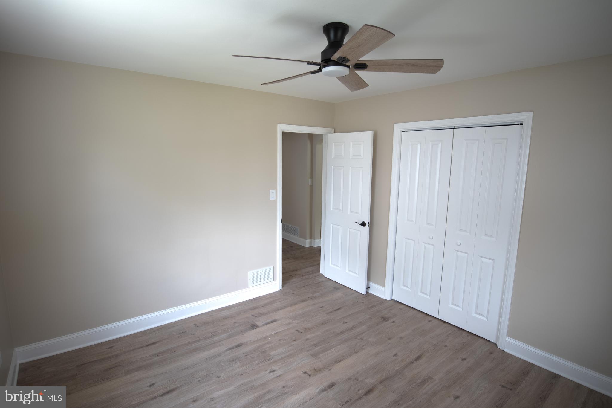 RIVIERA BEACH - Residential