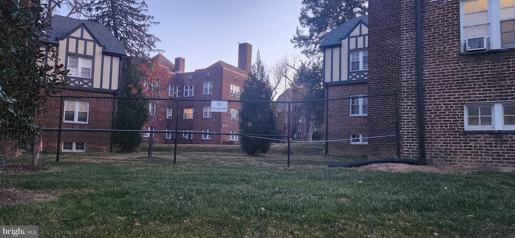 222 FARRAGUT STREET NW 105