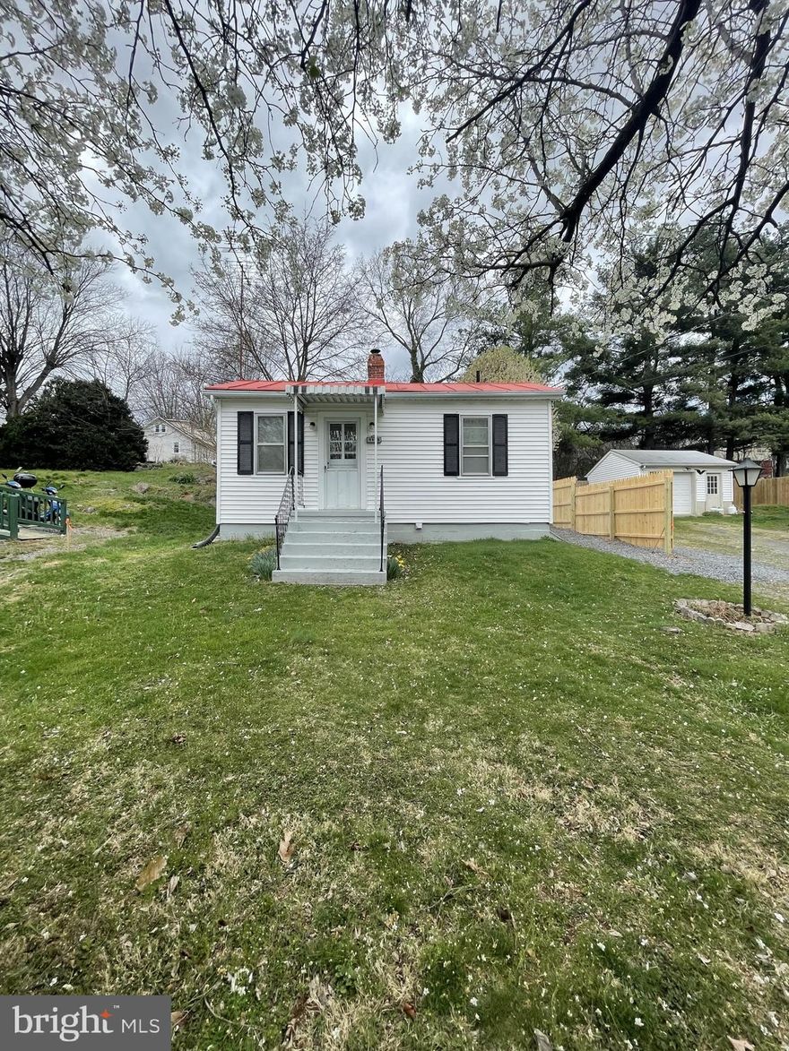 Adorable little cottage conveniently located near Winchester Medical Center and historic downtown.   Hardwood floors, pocket doors and charming built-in storage highlight the 1940's charm of this home. While, modern updates like the ductless AC and included washer / dryer offer convenience and comfort. Pets considered on case by case basis. Max occupancy 2.