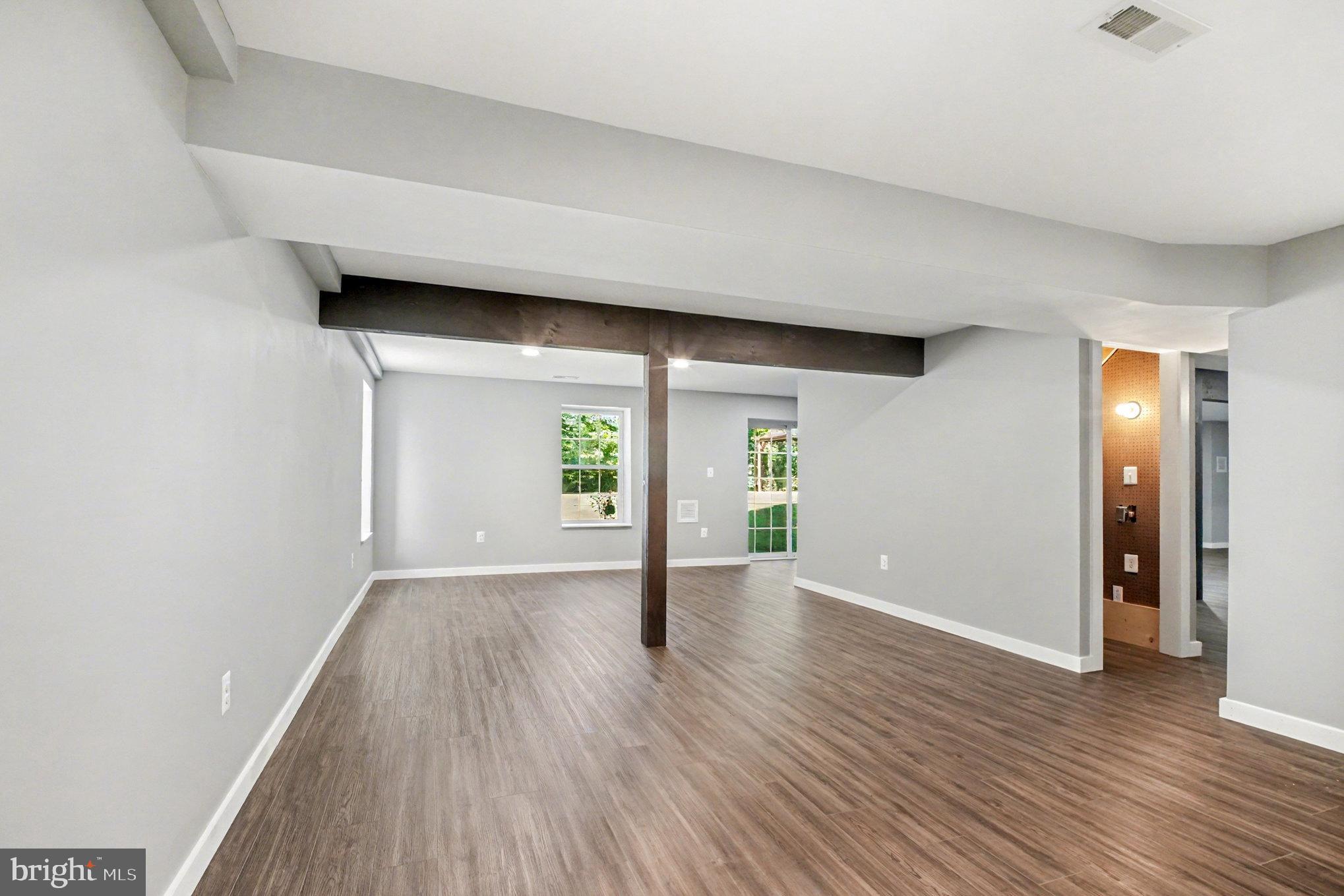 SOUTHERN HILLS ESTATES - Residential Lease