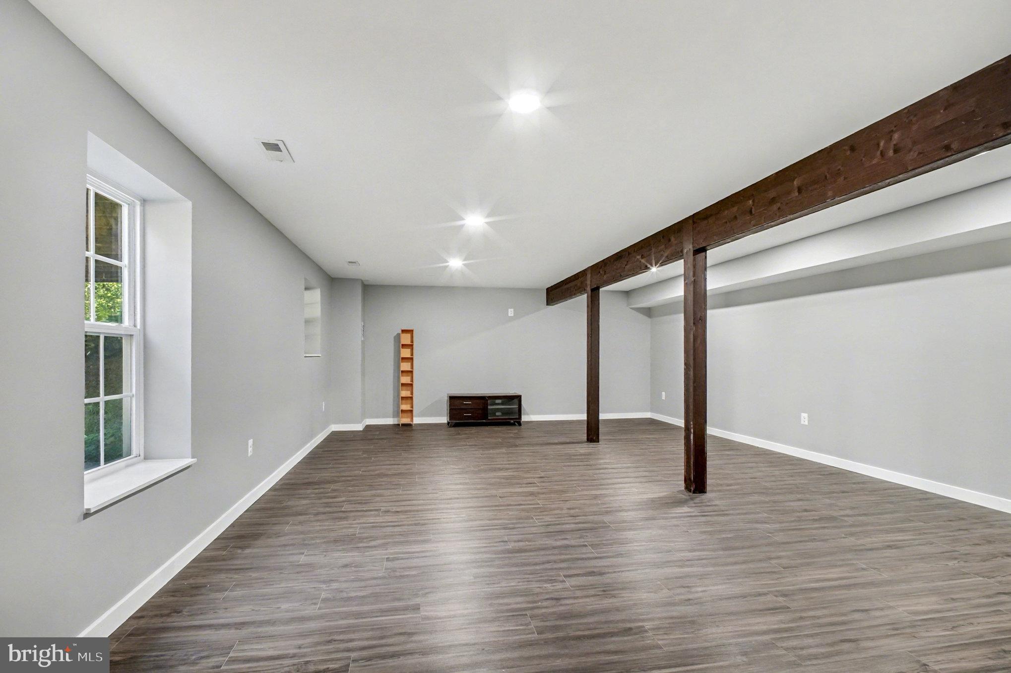 SOUTHERN HILLS ESTATES - Residential Lease