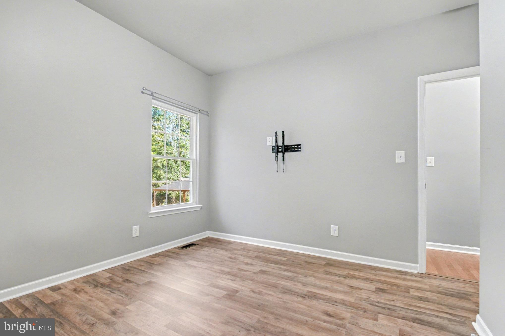 SOUTHERN HILLS ESTATES - Residential Lease