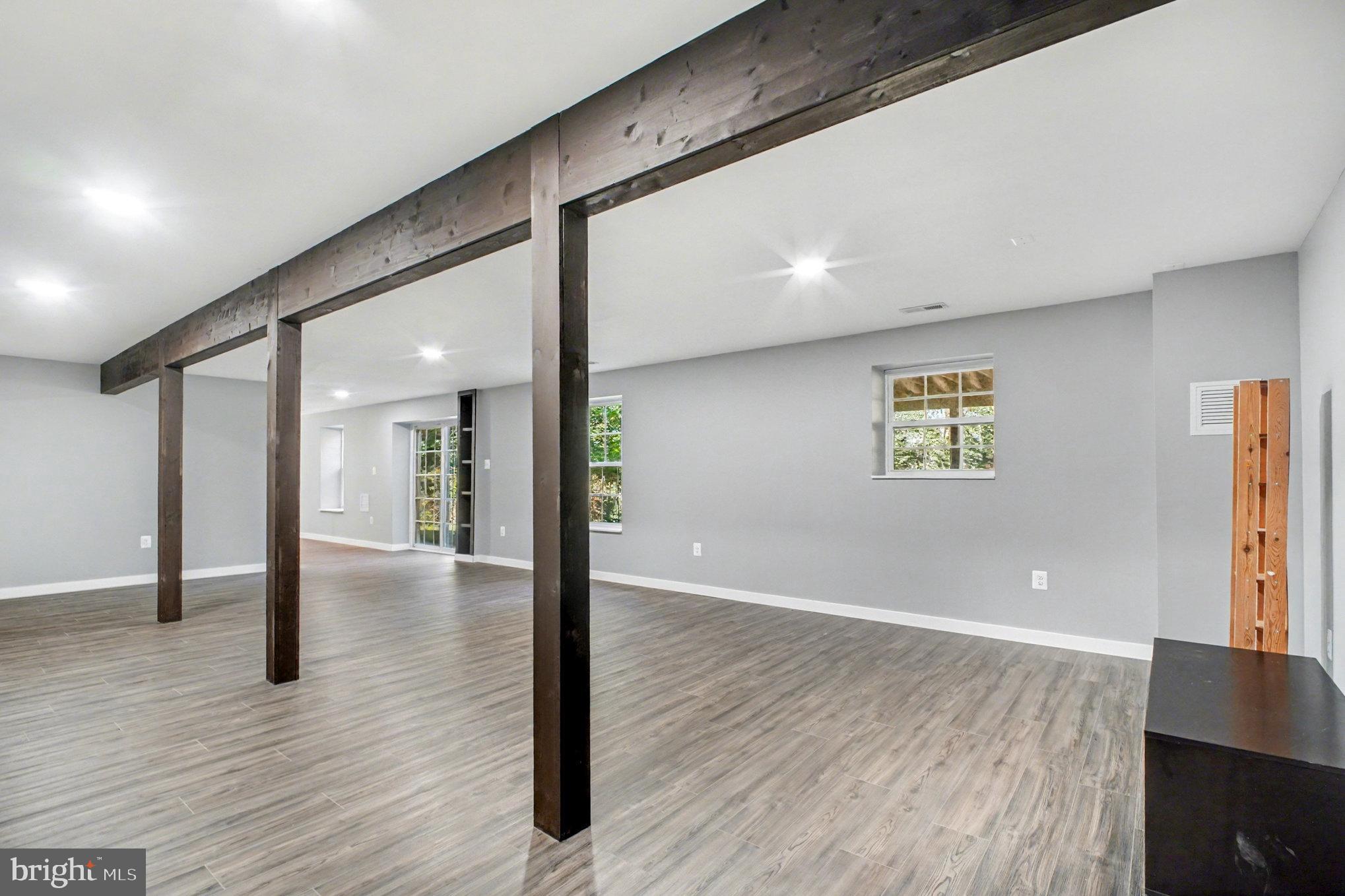 SOUTHERN HILLS ESTATES - Residential Lease