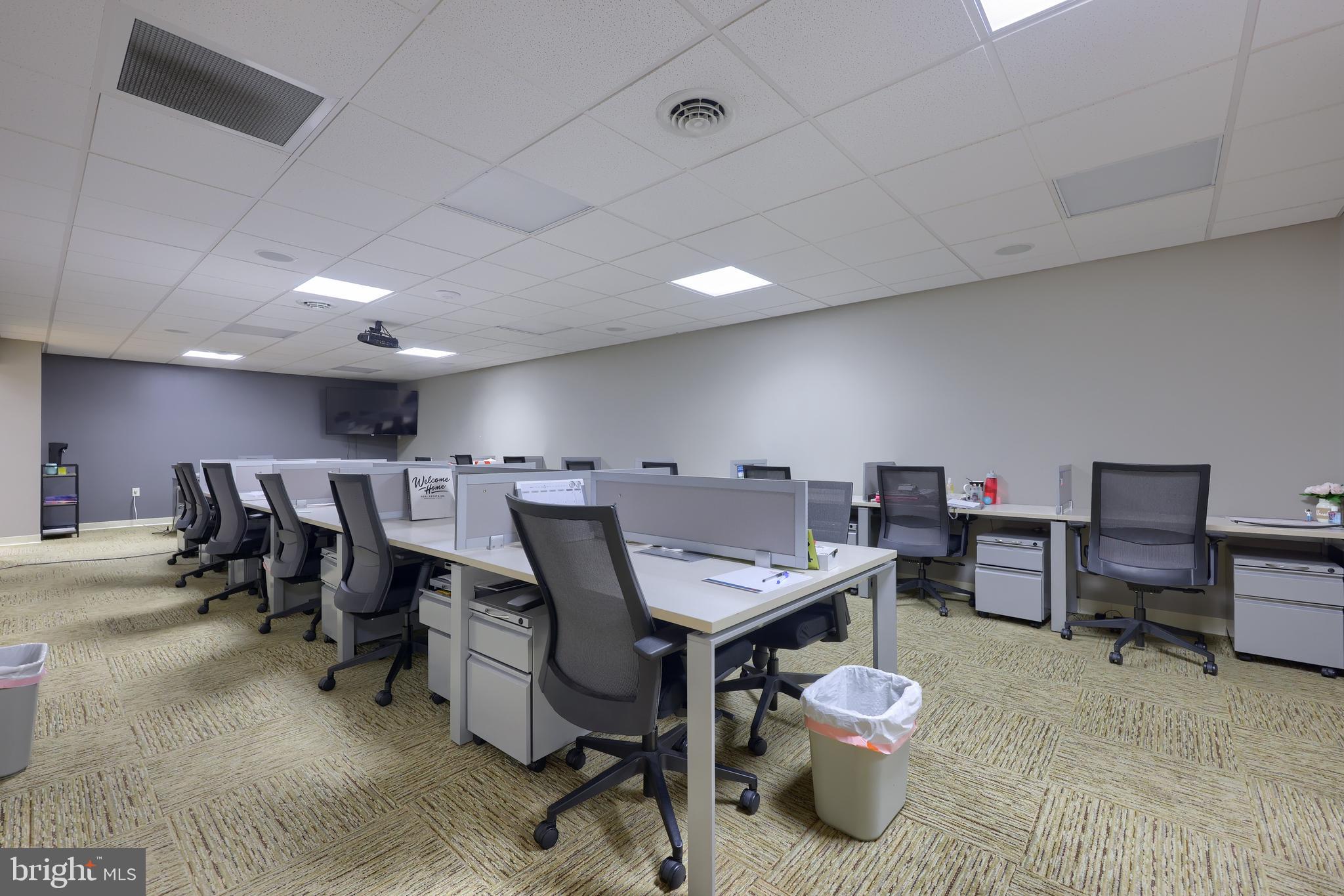 MANHEIM TWP - Commercial Sale