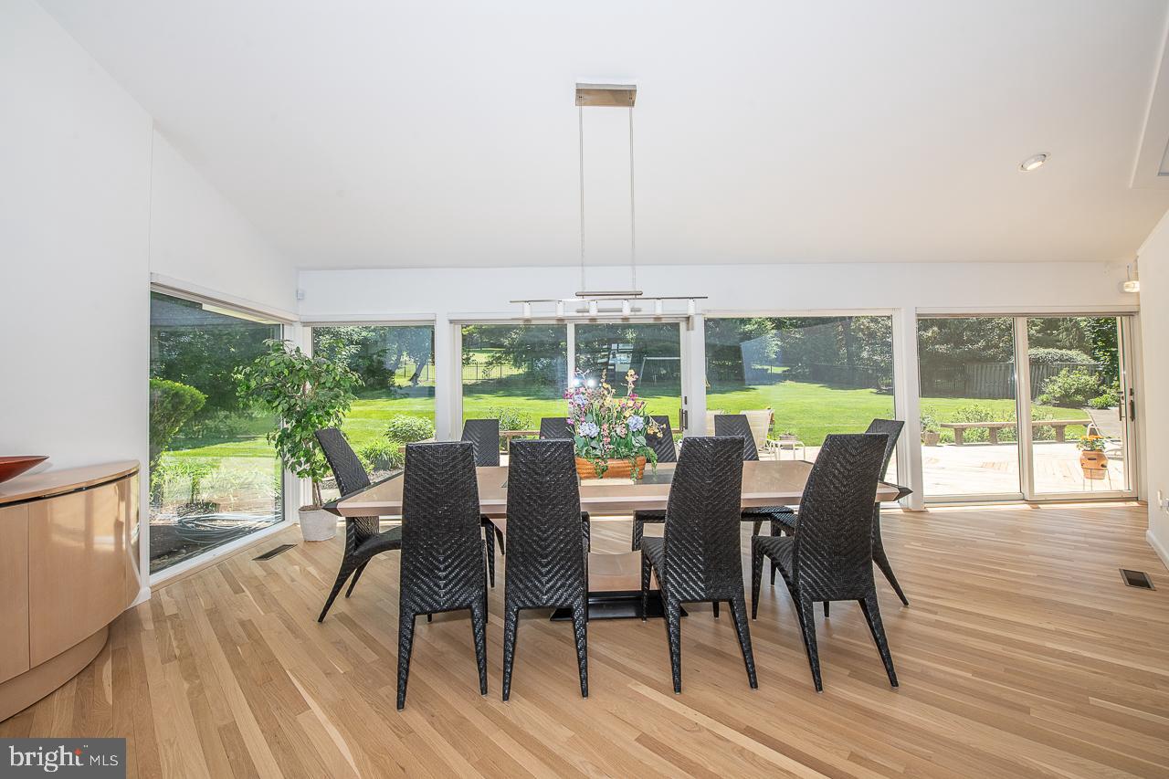 GLADWYNE - Residential