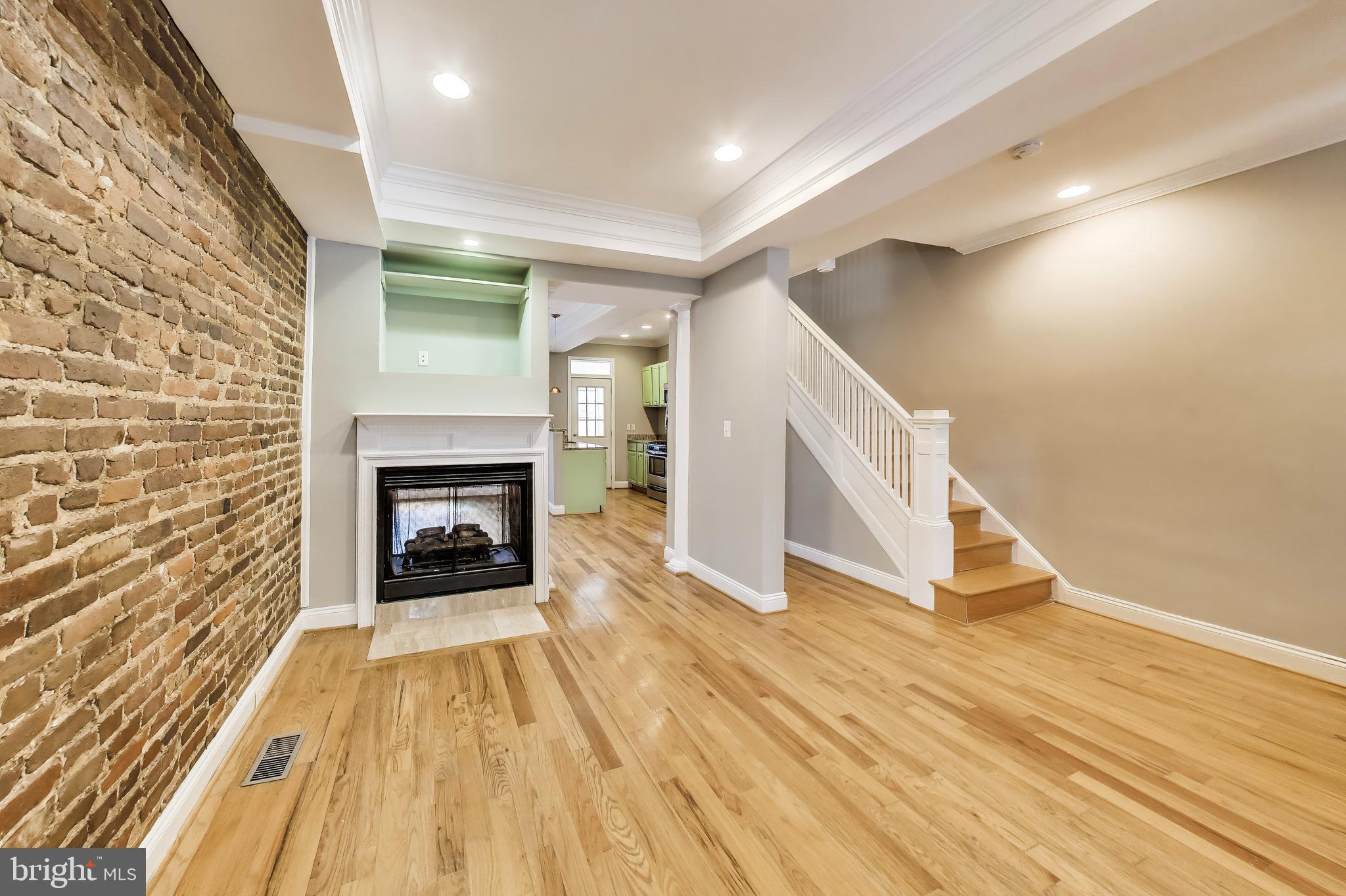 1917 LINCOLN ROAD NE