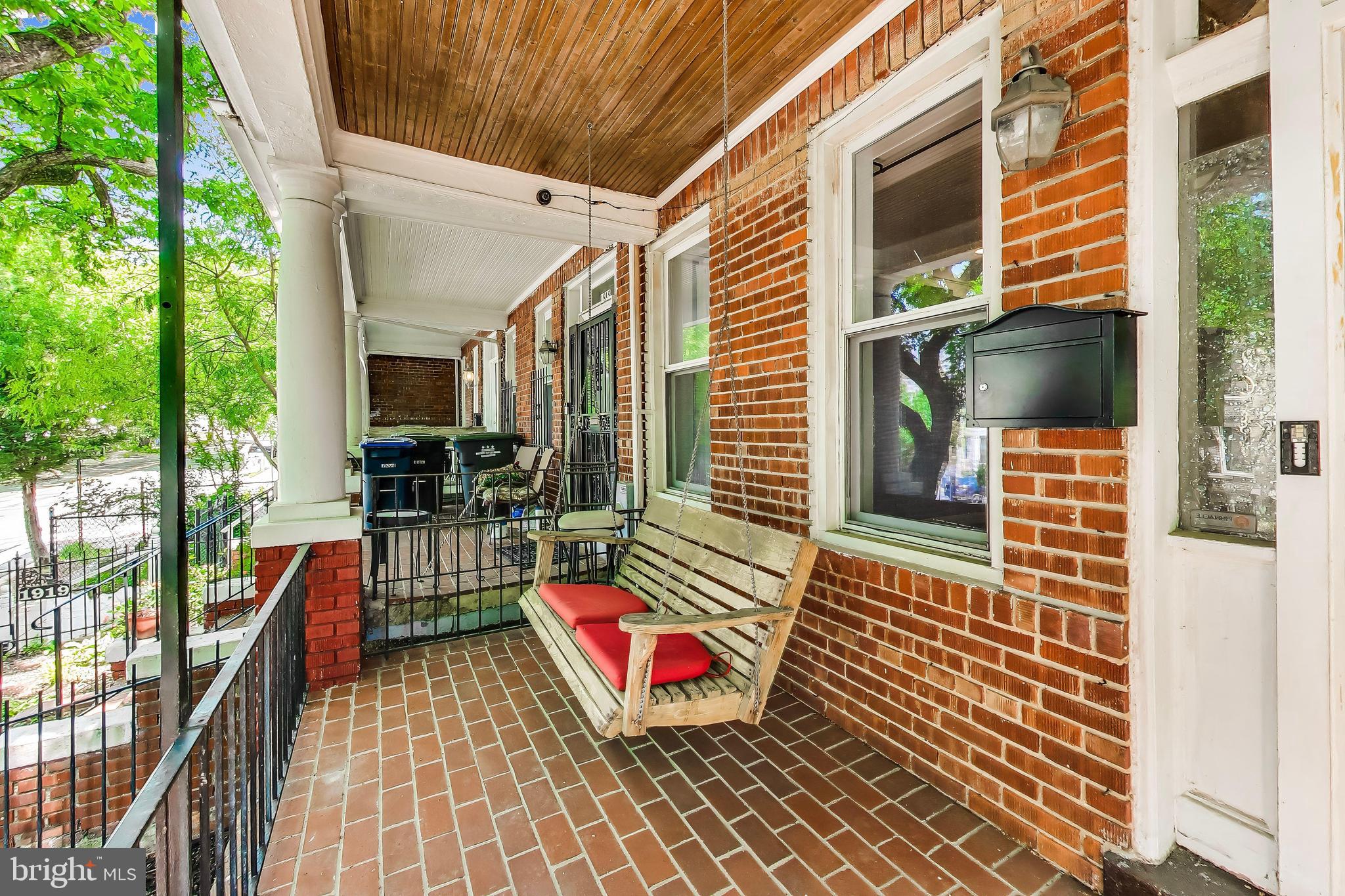 1917 LINCOLN ROAD NE