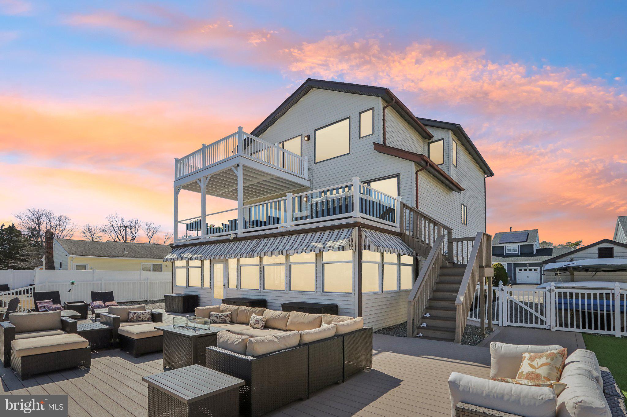 711 STEPHANIE COURT