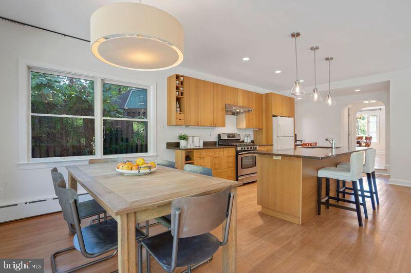 WAVERLY HILLS - Residential