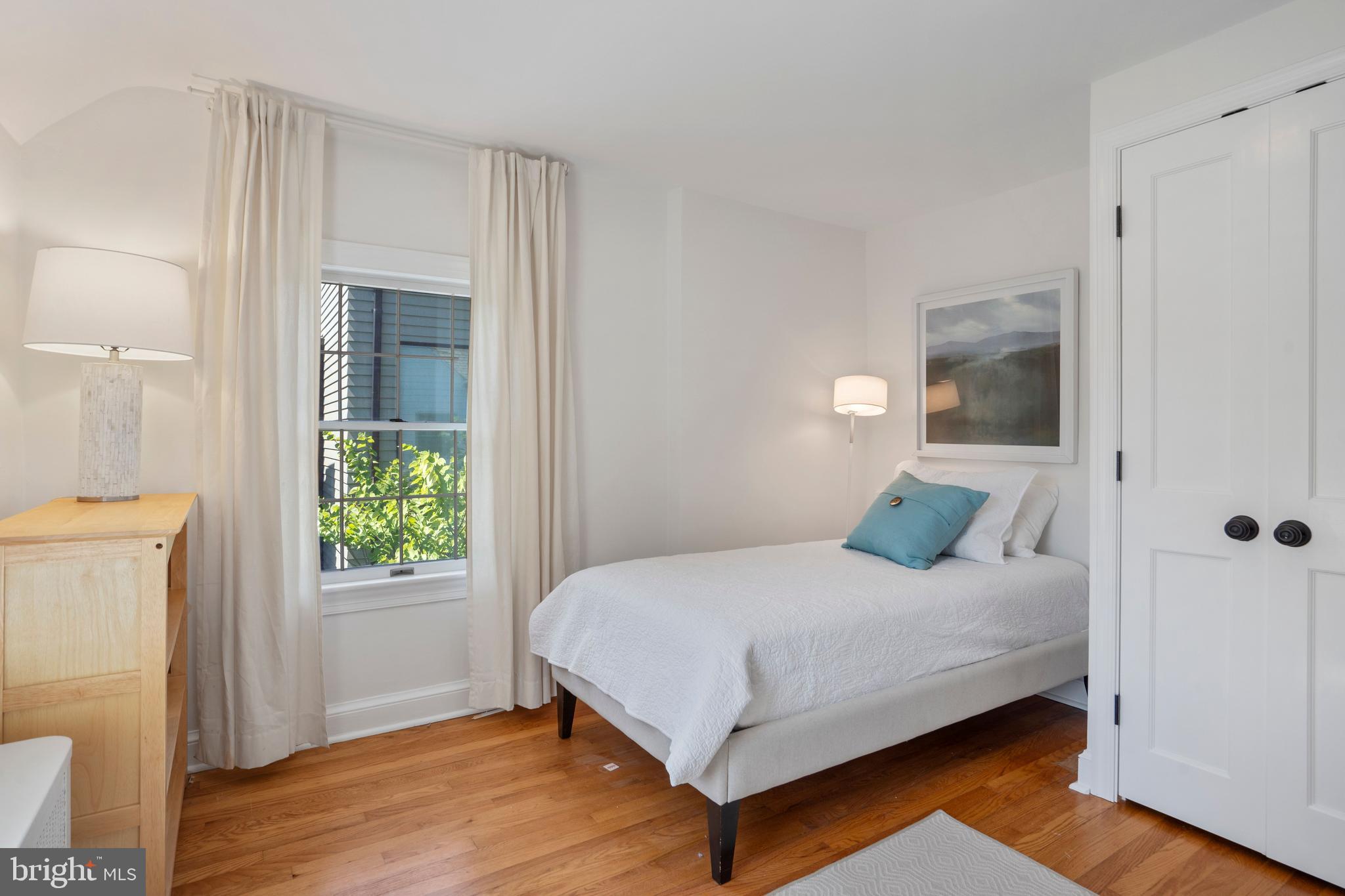 WAVERLY HILLS - Residential