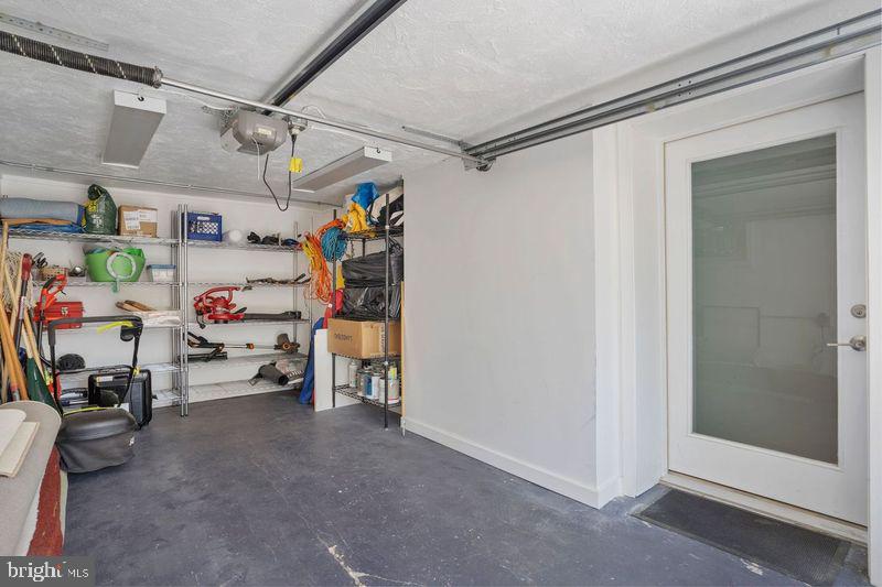 WAVERLY HILLS - Residential